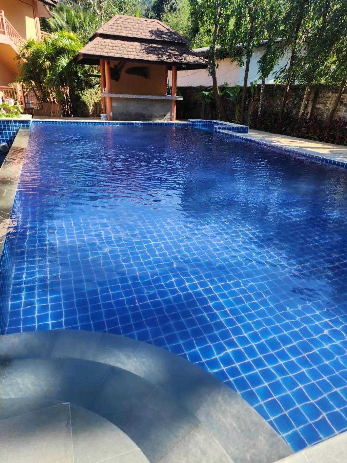 Pool view in Du-sila Hotel kohchang