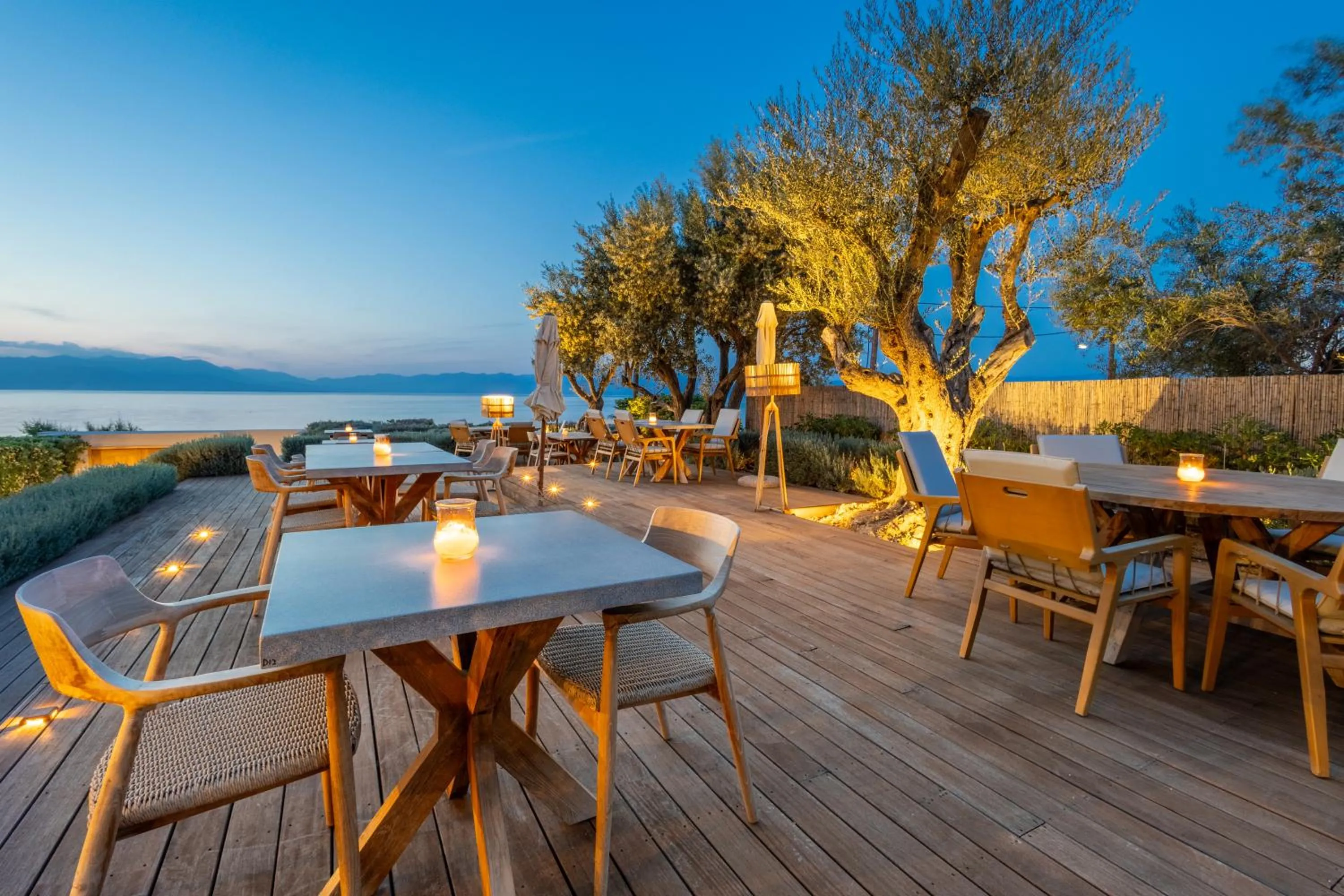 Restaurant/places to eat in Alissachni SeaSide Hotel