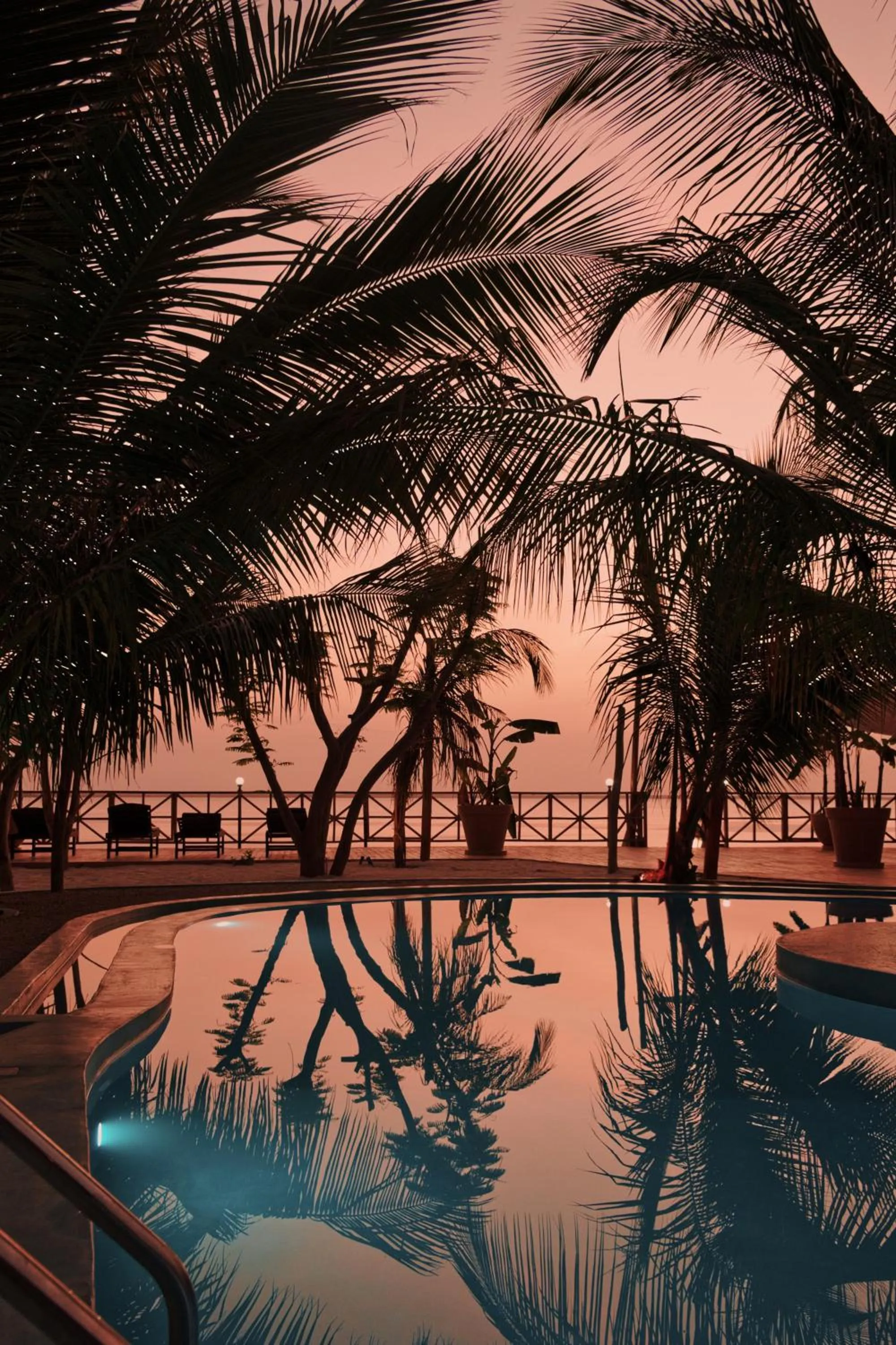 Swimming pool in Kidoti Bay