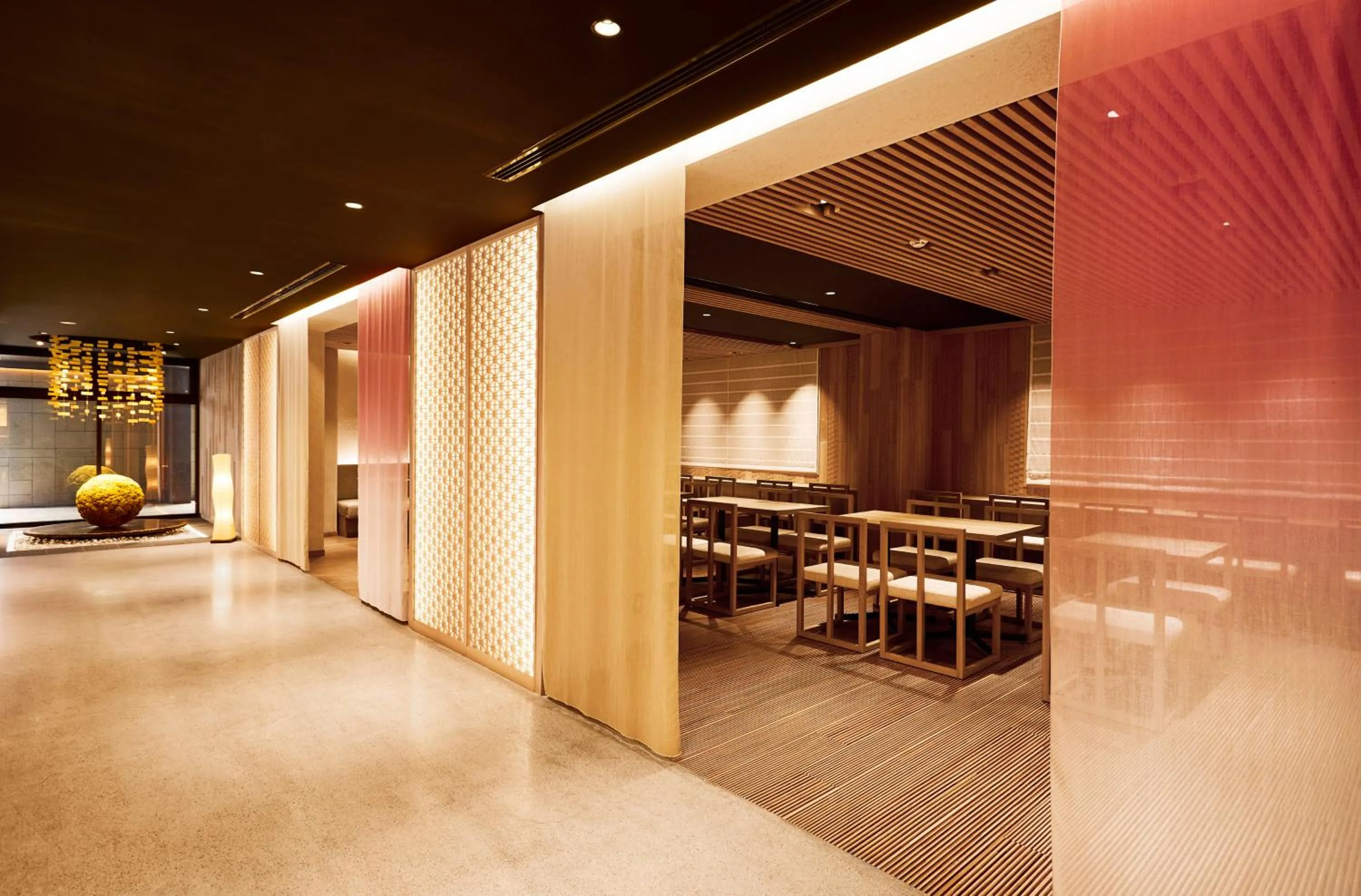 Restaurant/places to eat in RIHGA Place Kyoto Shijo Karasuma