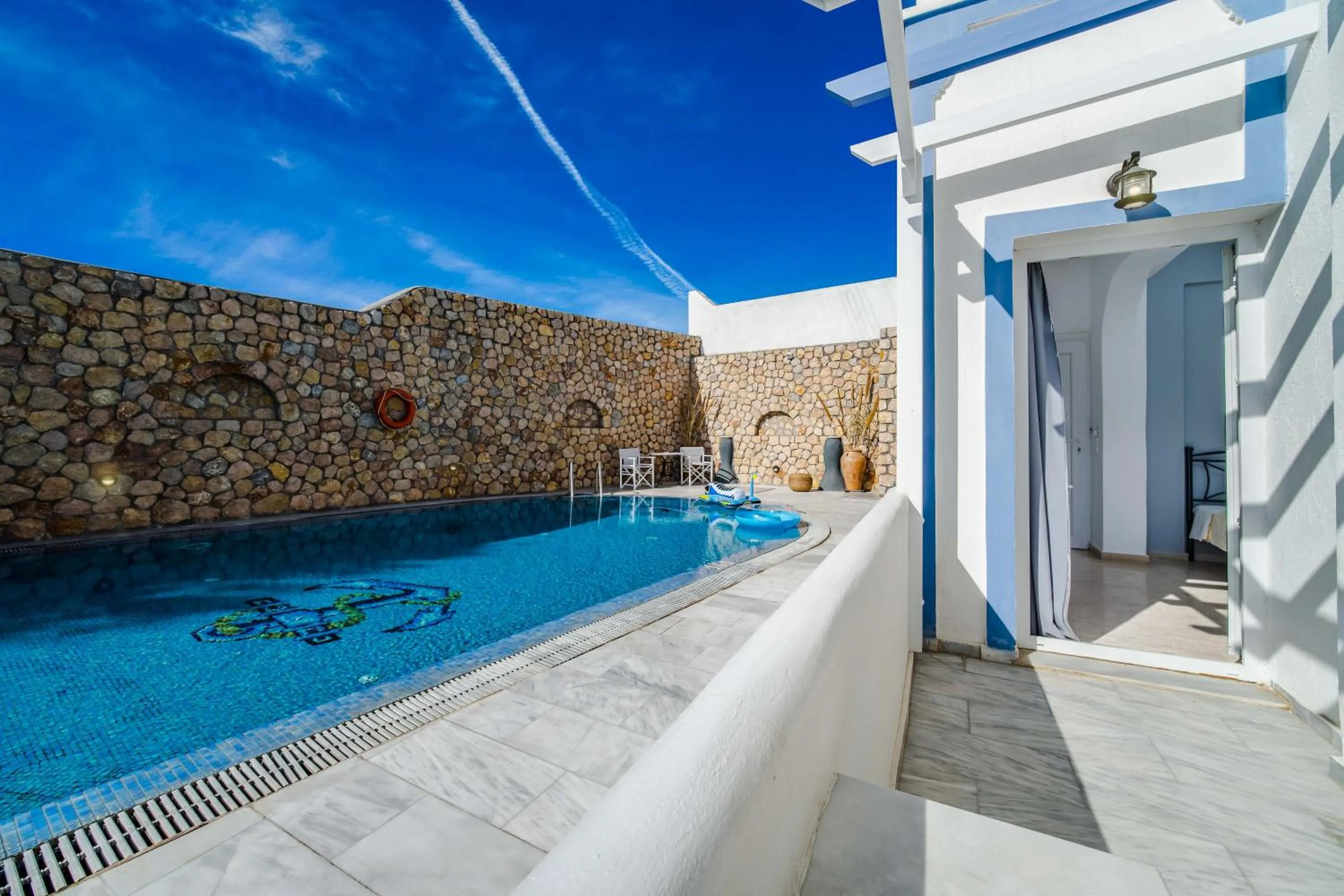 Swimming pool in Stavros Villas