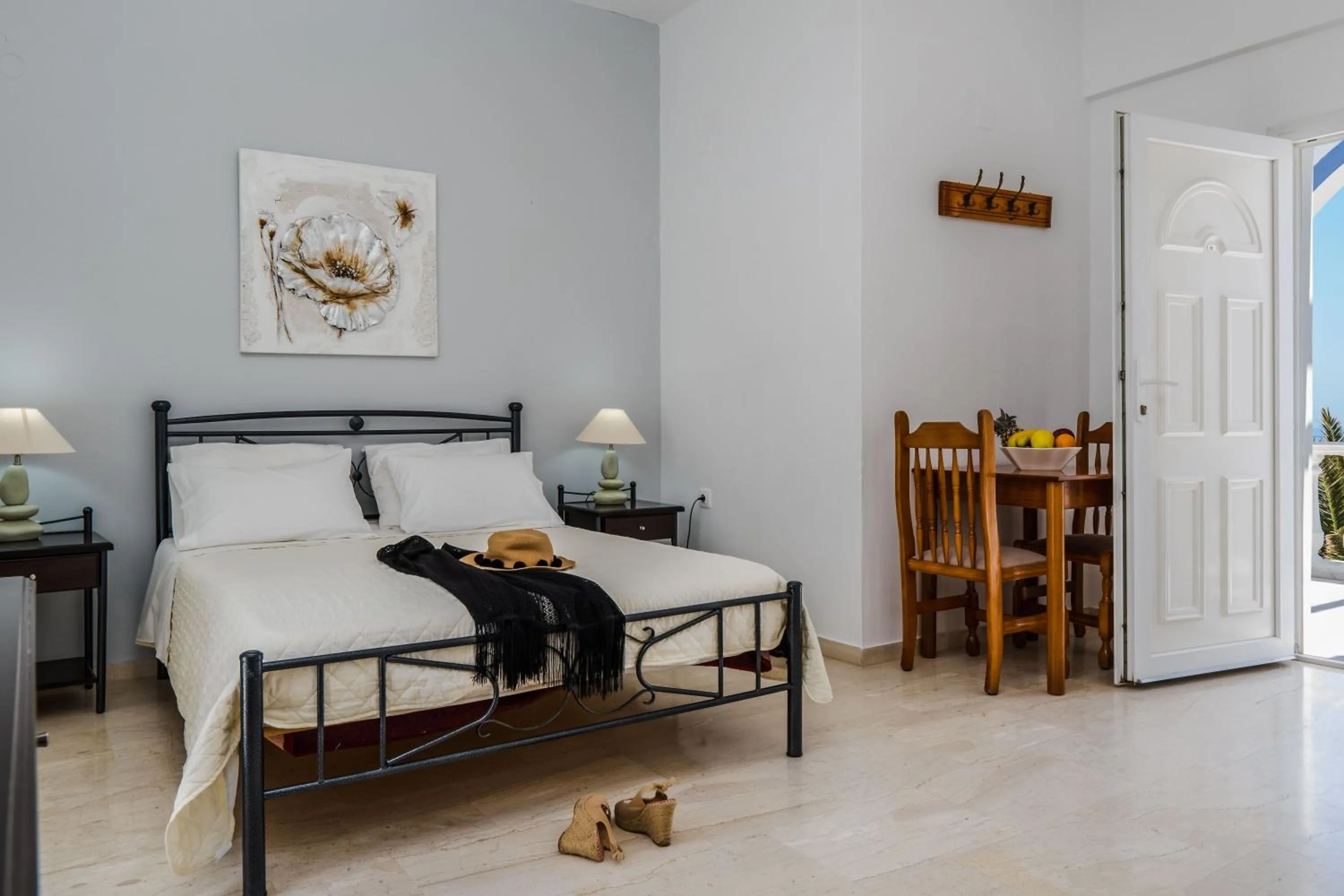 Bed in Stavros Villas