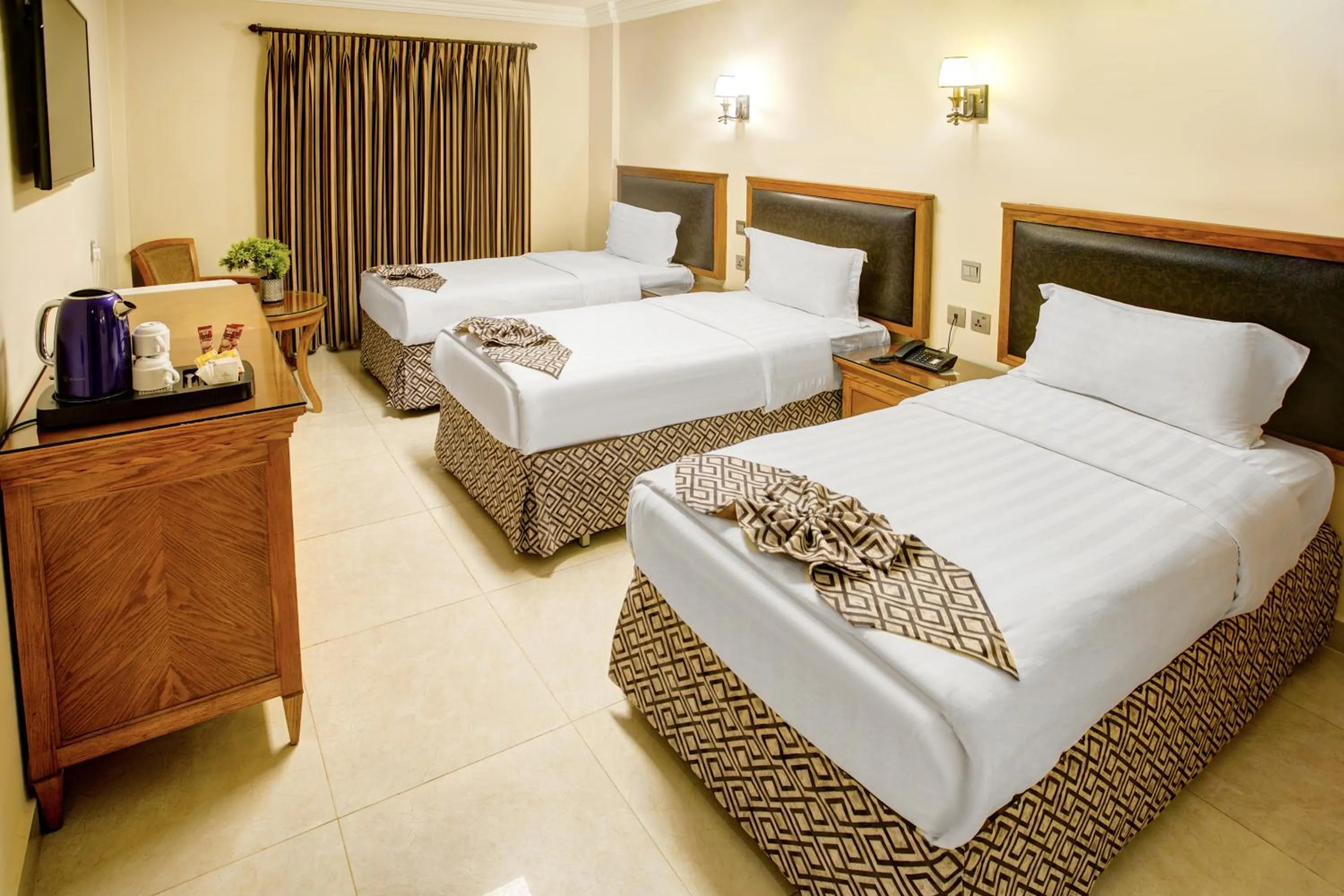 Bed in Dweik Hotel LUXURY 3