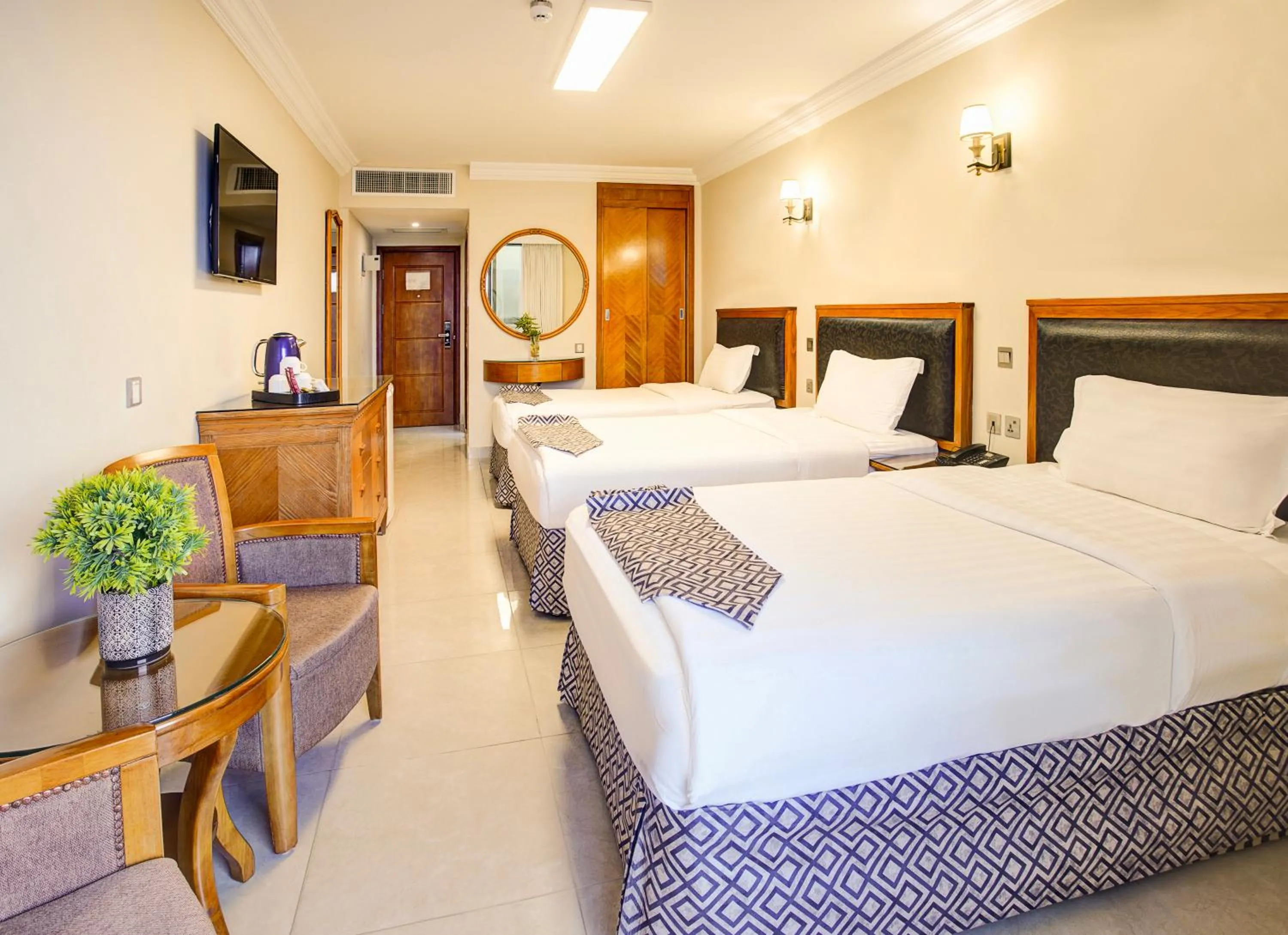 Bed in Dweik Hotel LUXURY 3