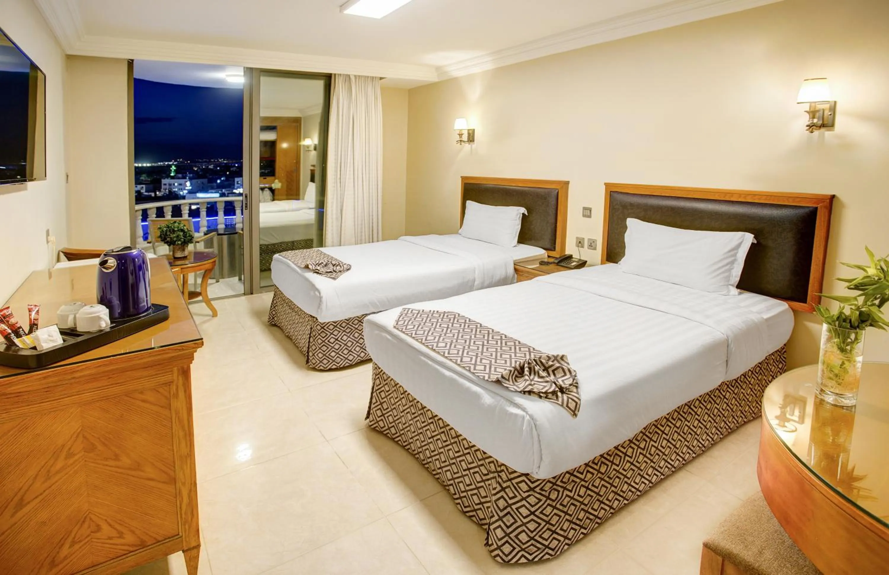 Photo of the whole room, Bed in Dweik Hotel LUXURY 3