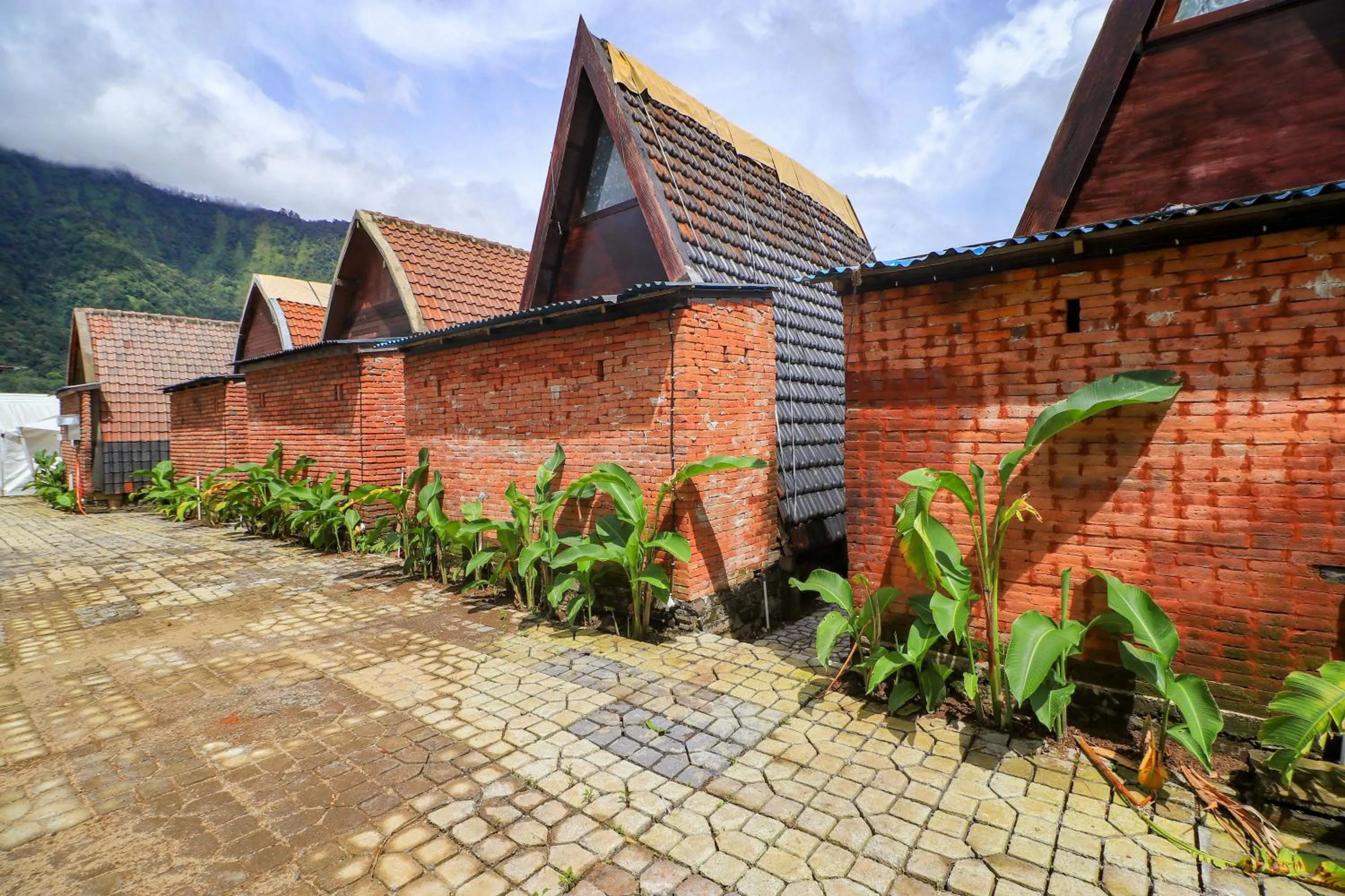 Property building in Diamond Glamping by BIO Management