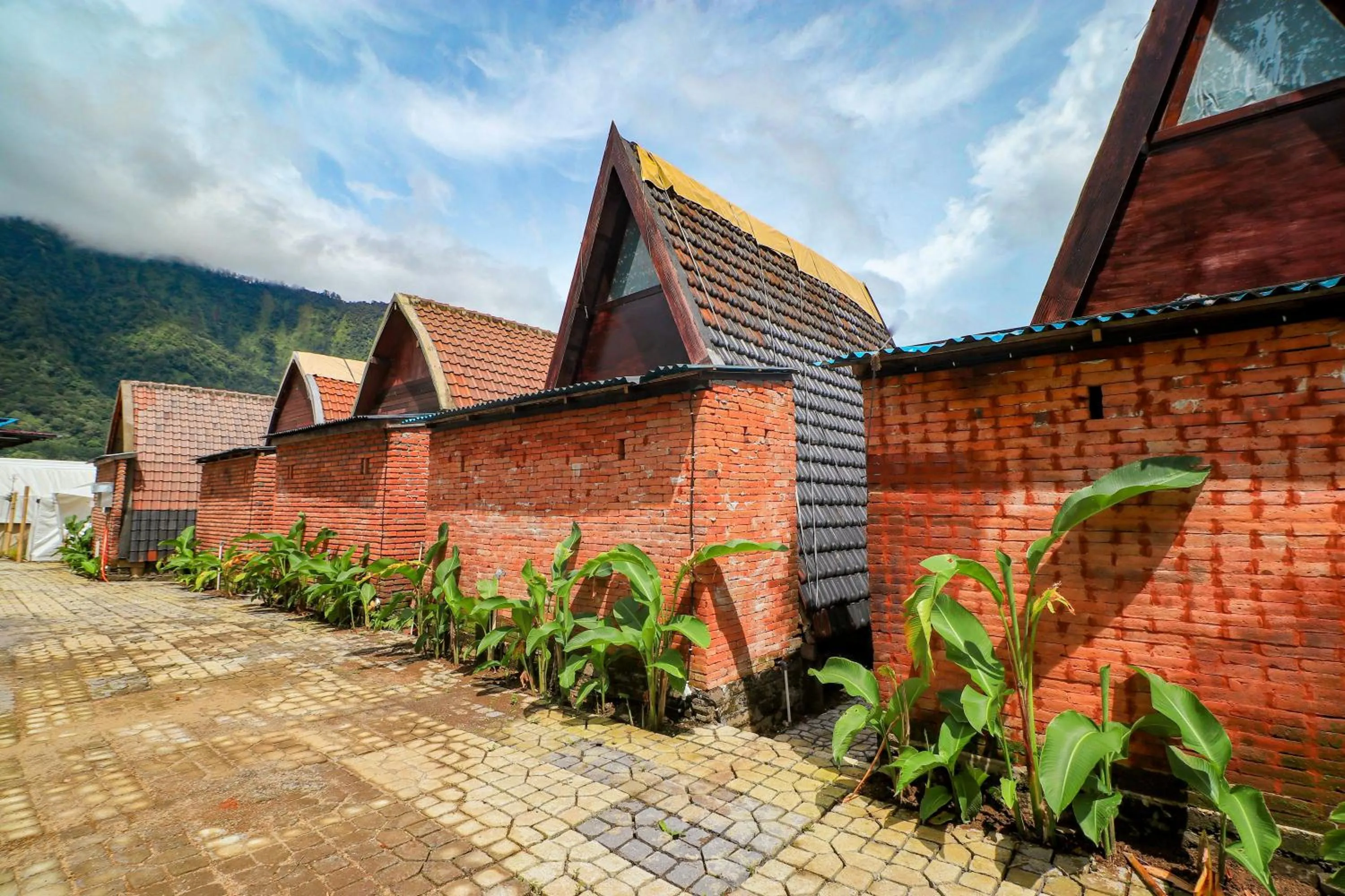 Property building in Diamond Glamping by BIO Management