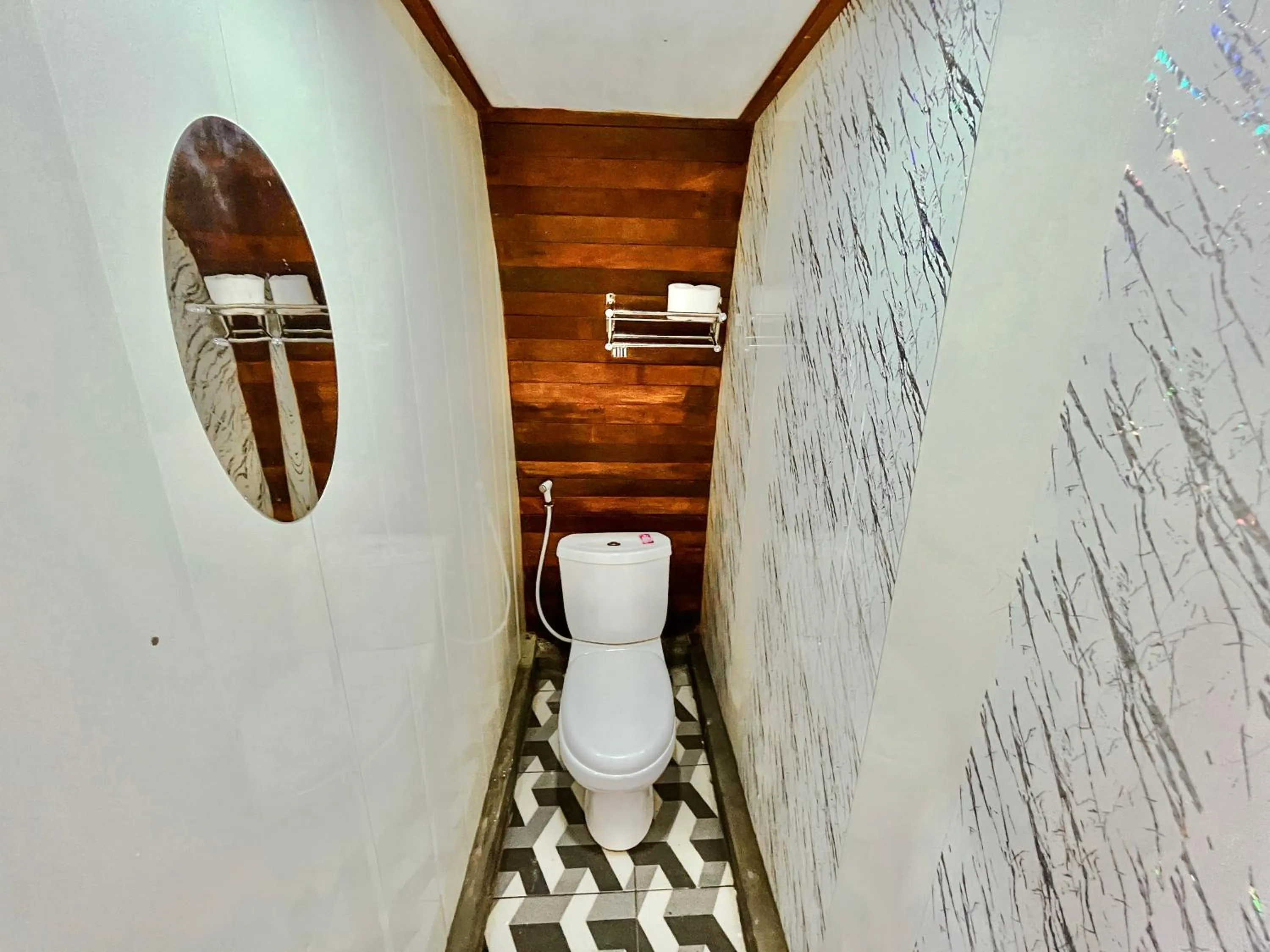 Bathroom in Diamond Glamping by BIO Management