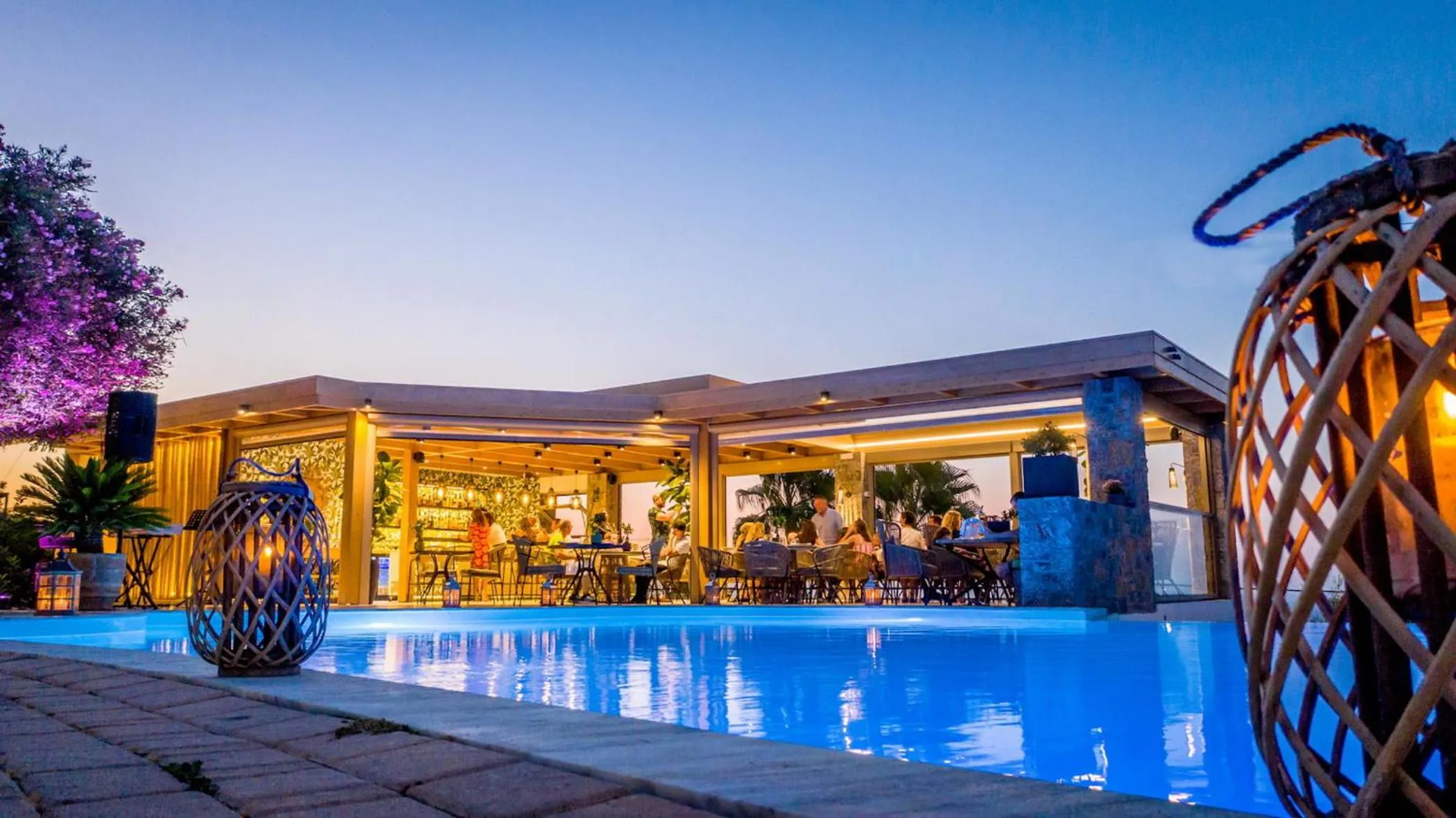 Restaurant/places to eat in Creta Blue Boutique Hotel