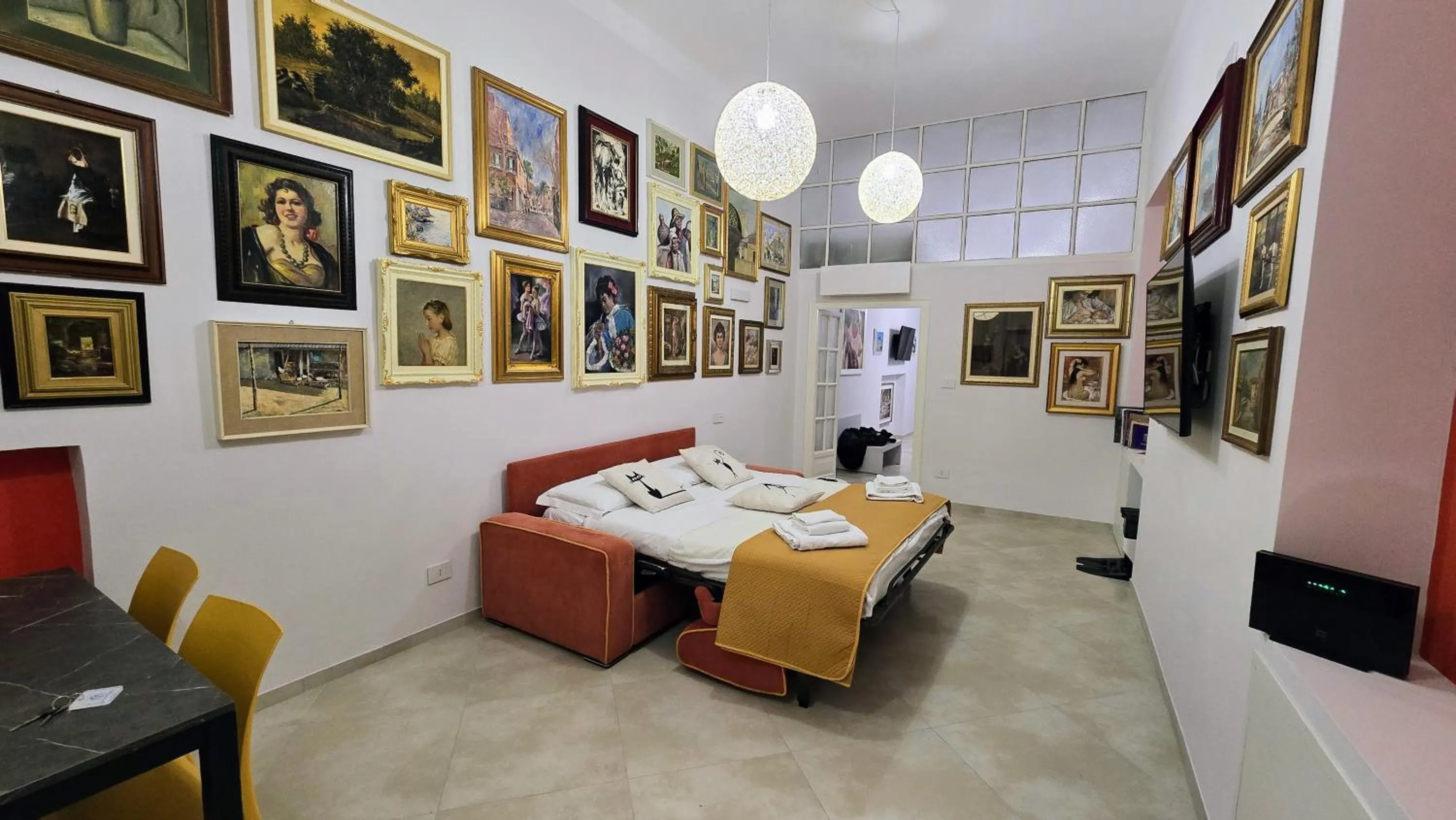 Bed in Sorrento My Way Art Suite