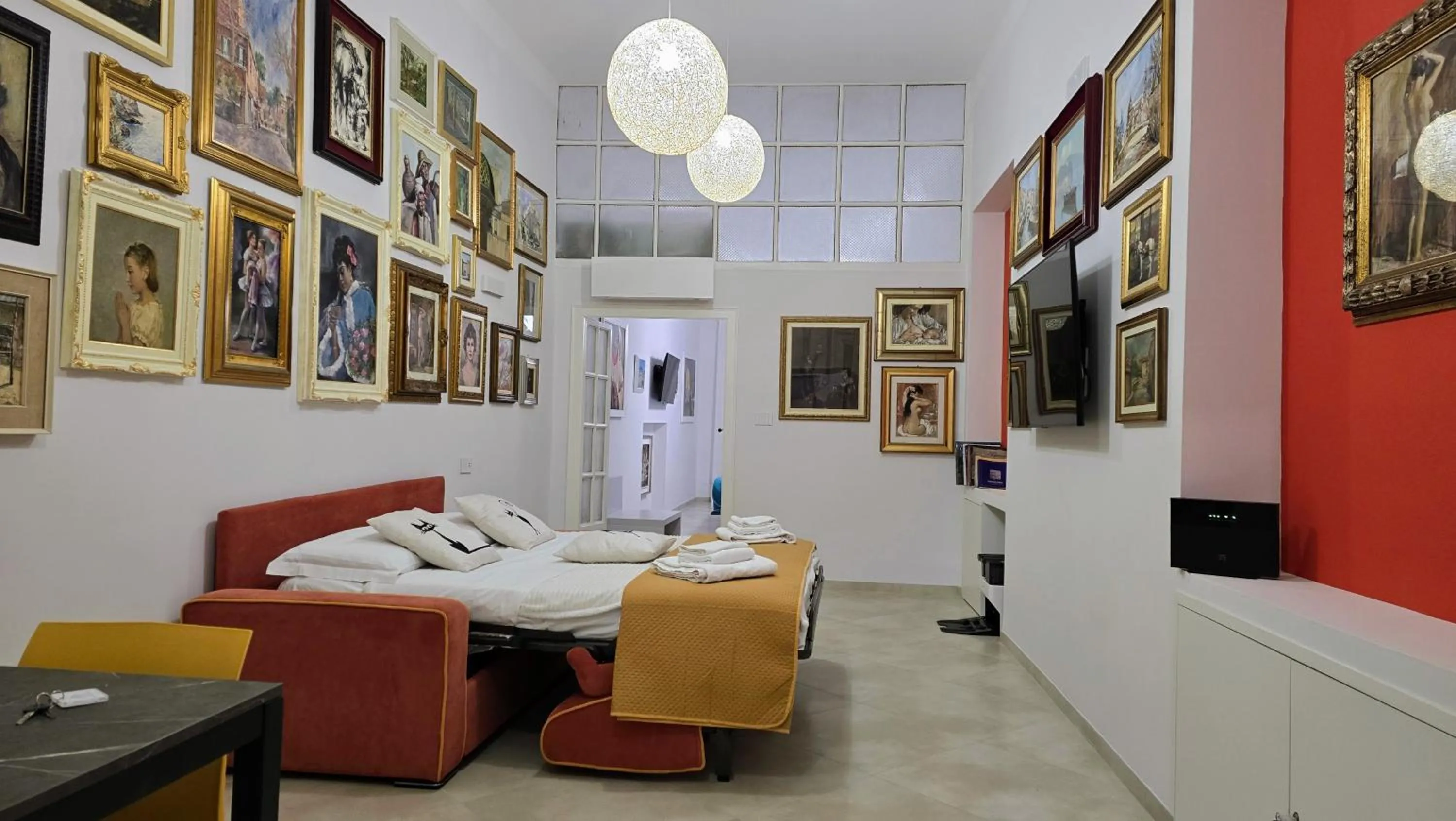 Bed in Sorrento My Way Art Suite