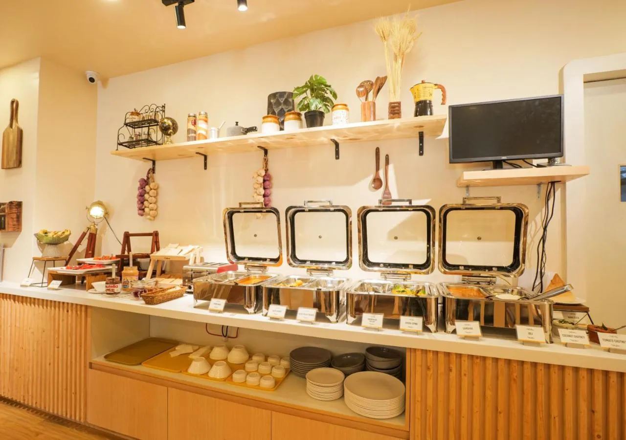 Restaurant/places to eat in Bloom Hotel - Koramangala