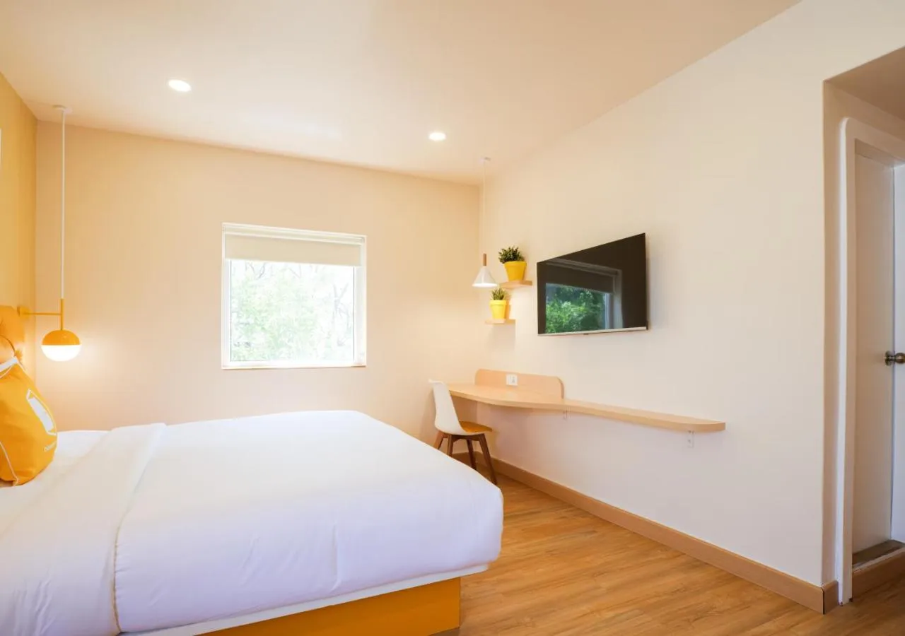 Bed in Bloom Hotel - Koramangala