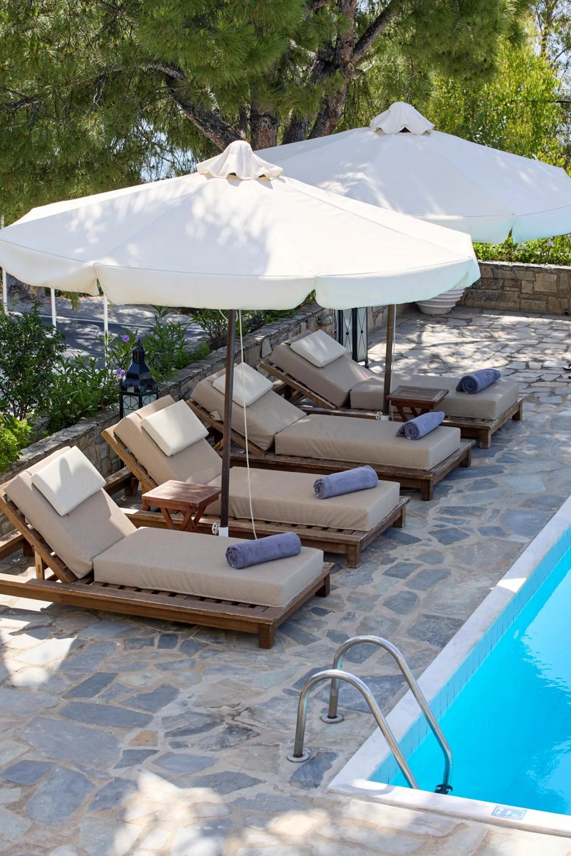 Swimming pool in Aegean Suites, Santikos Collection