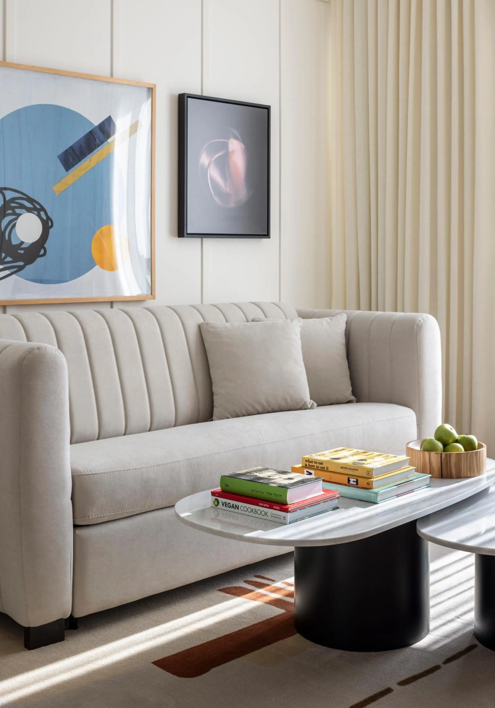 TV and multimedia in The George Tel Aviv