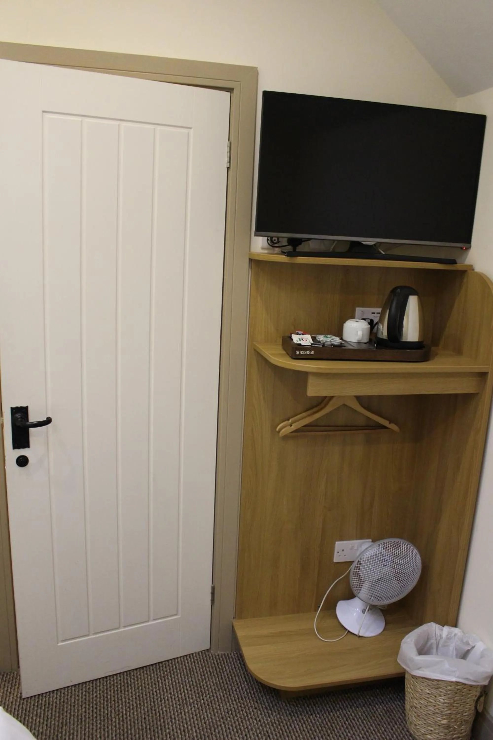 TV and multimedia in Palmer's Ale House