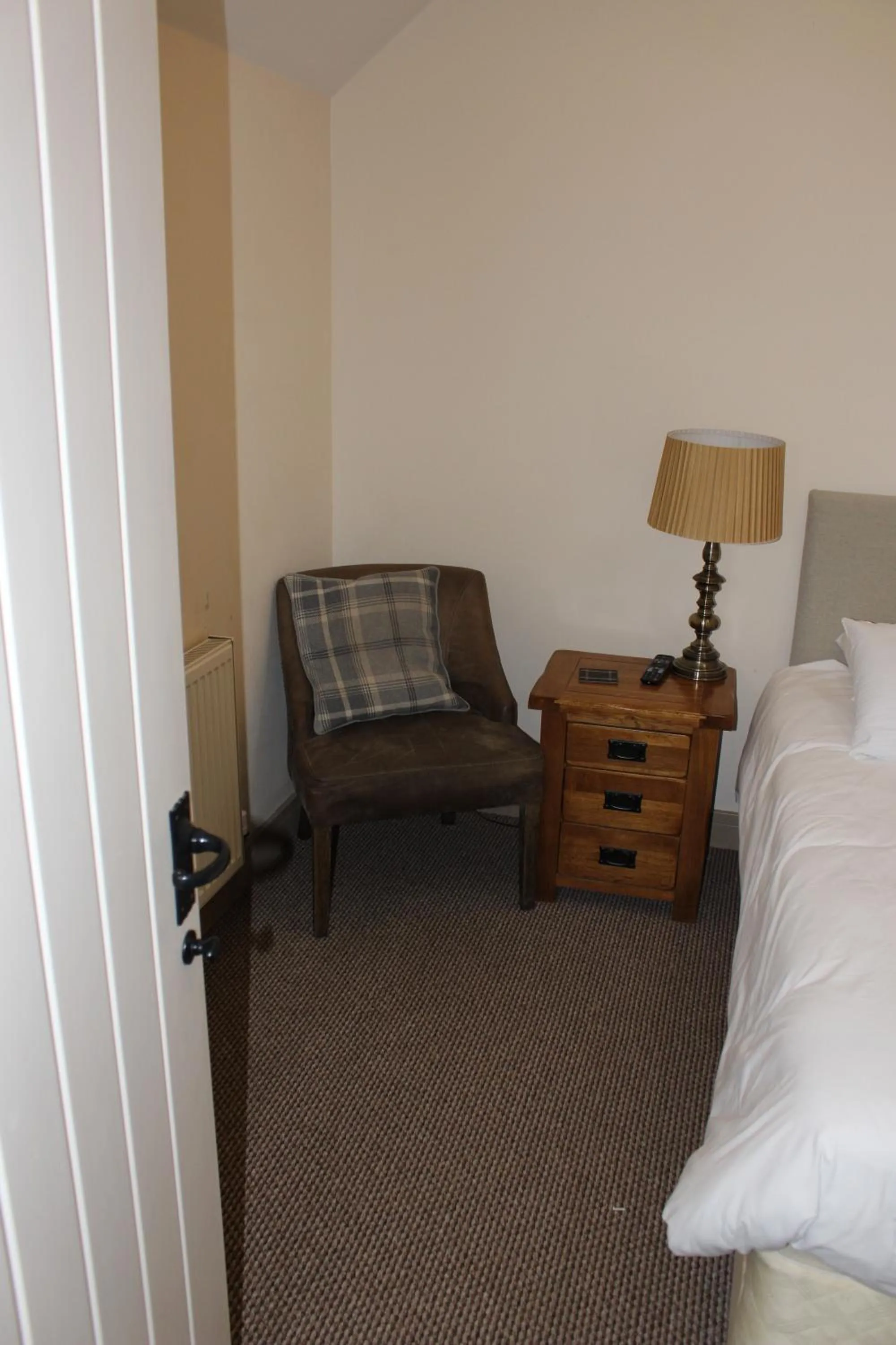 Bedroom, Bed in Palmer's Ale House