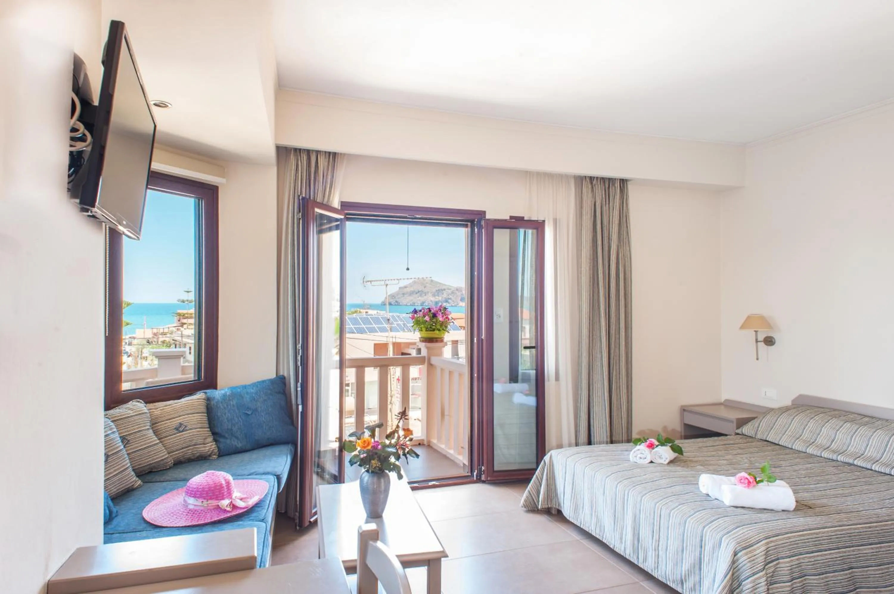 Day, Bed in Frideriki Studios & Apartments