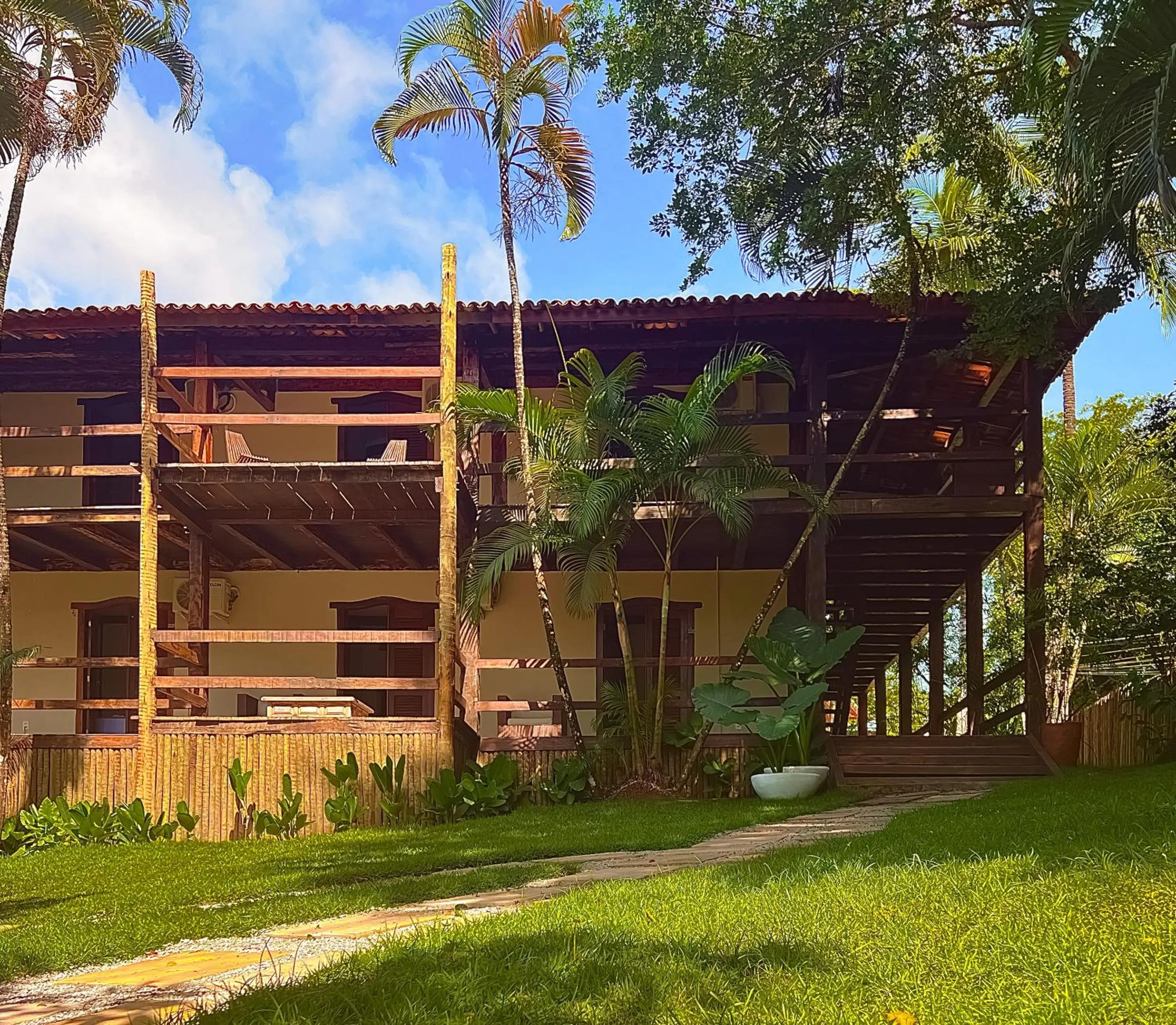 Property building in Casa La Luna