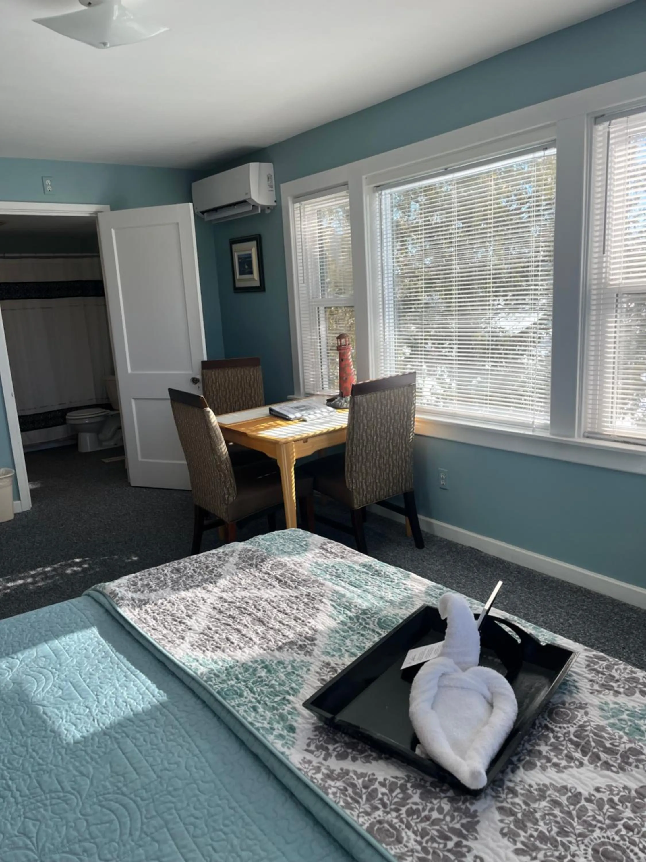 Bedroom in Chateau Country Inn and Captain's Cottage