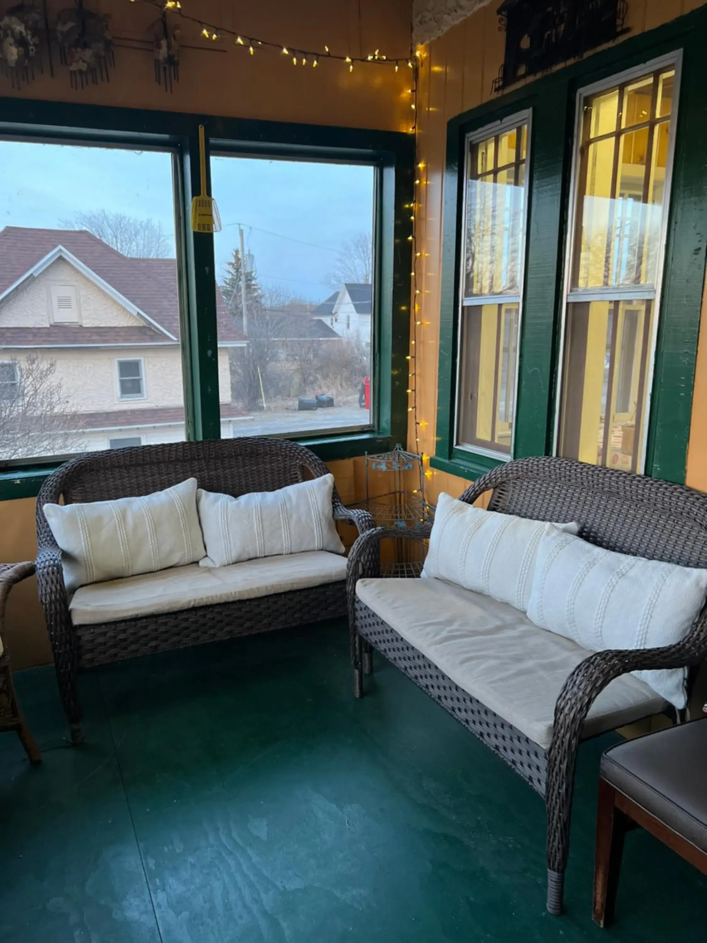 Double Room with Private Bathroom in Chateau Country Inn and Captain's Cottage Double Room with Private Bathroom in Chateau Country Inn and Captain's Cottage