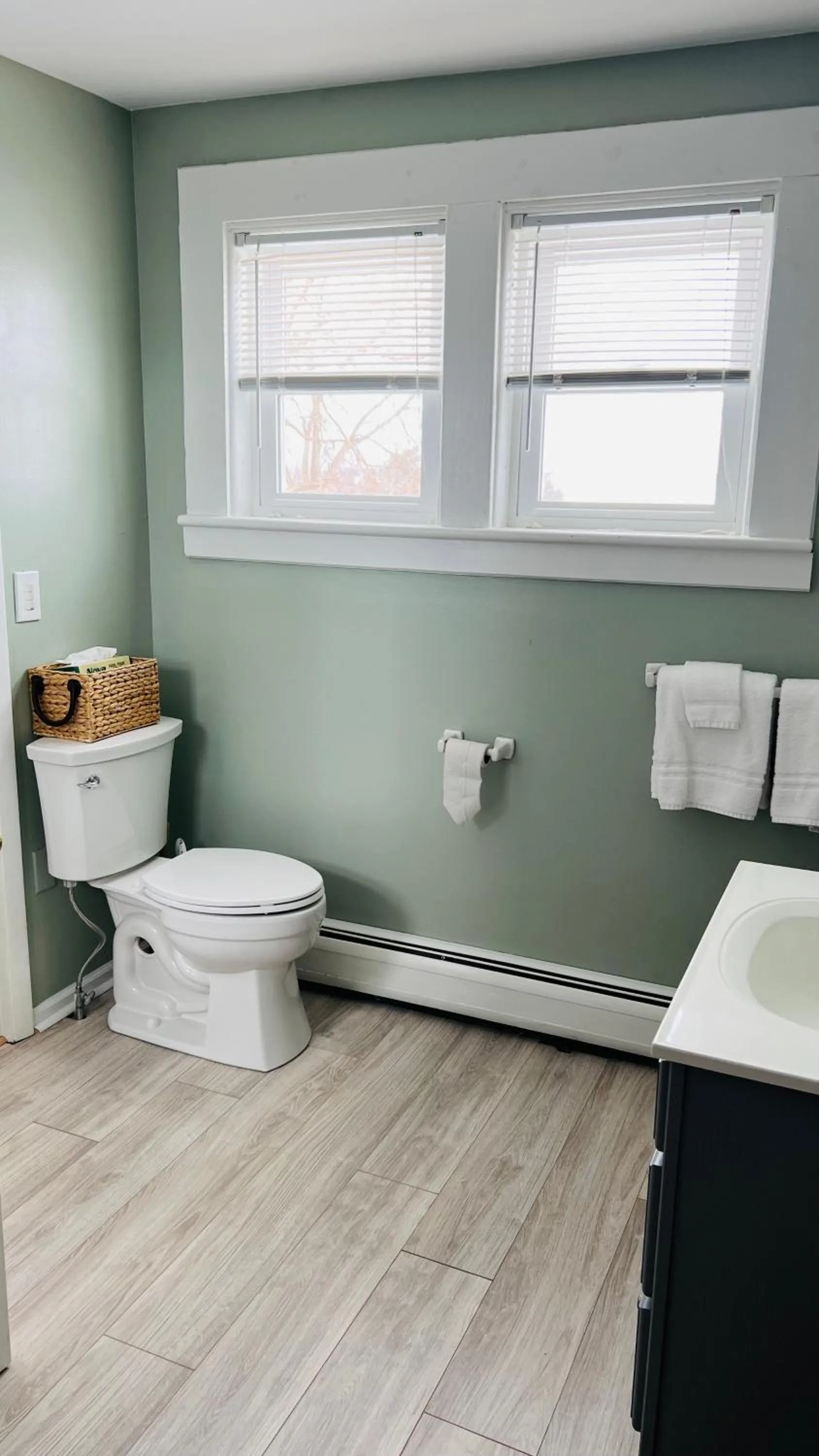 Chateau Country Inn and Captain's Cottage