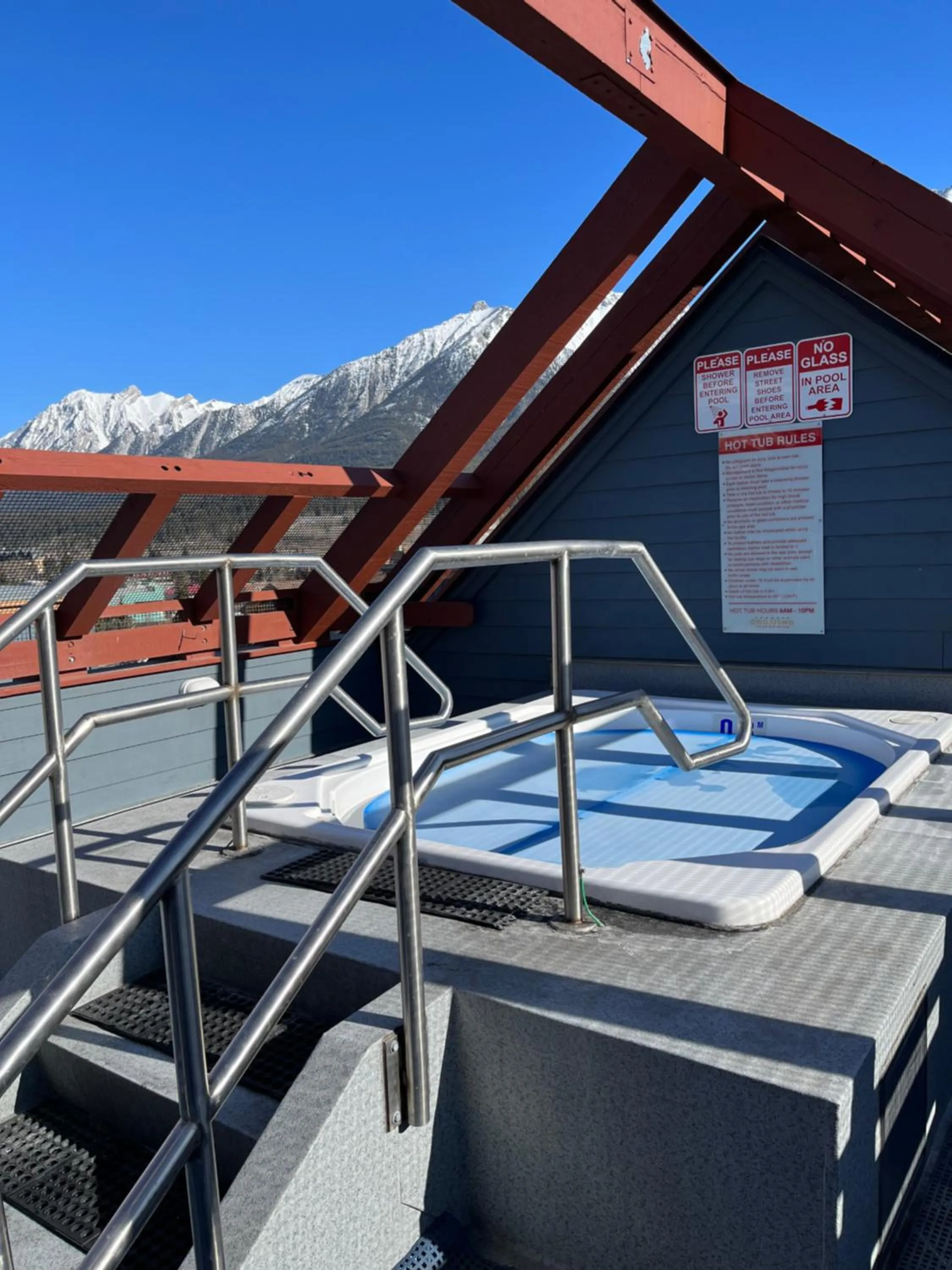 Hot Tub in Wanna get away next Summer and Fall at the Crossing