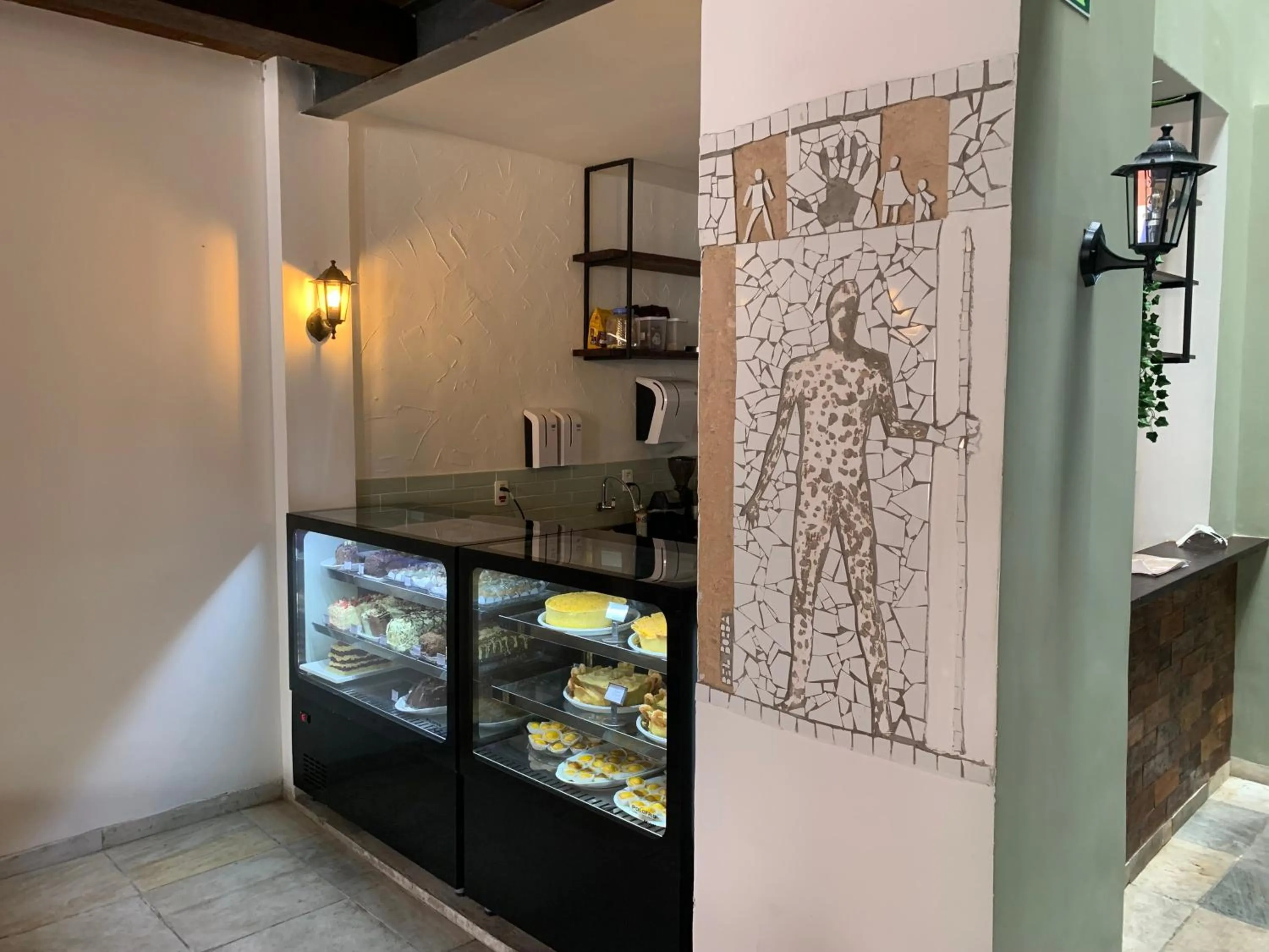 Restaurant/places to eat in Hotel Villa Salvador