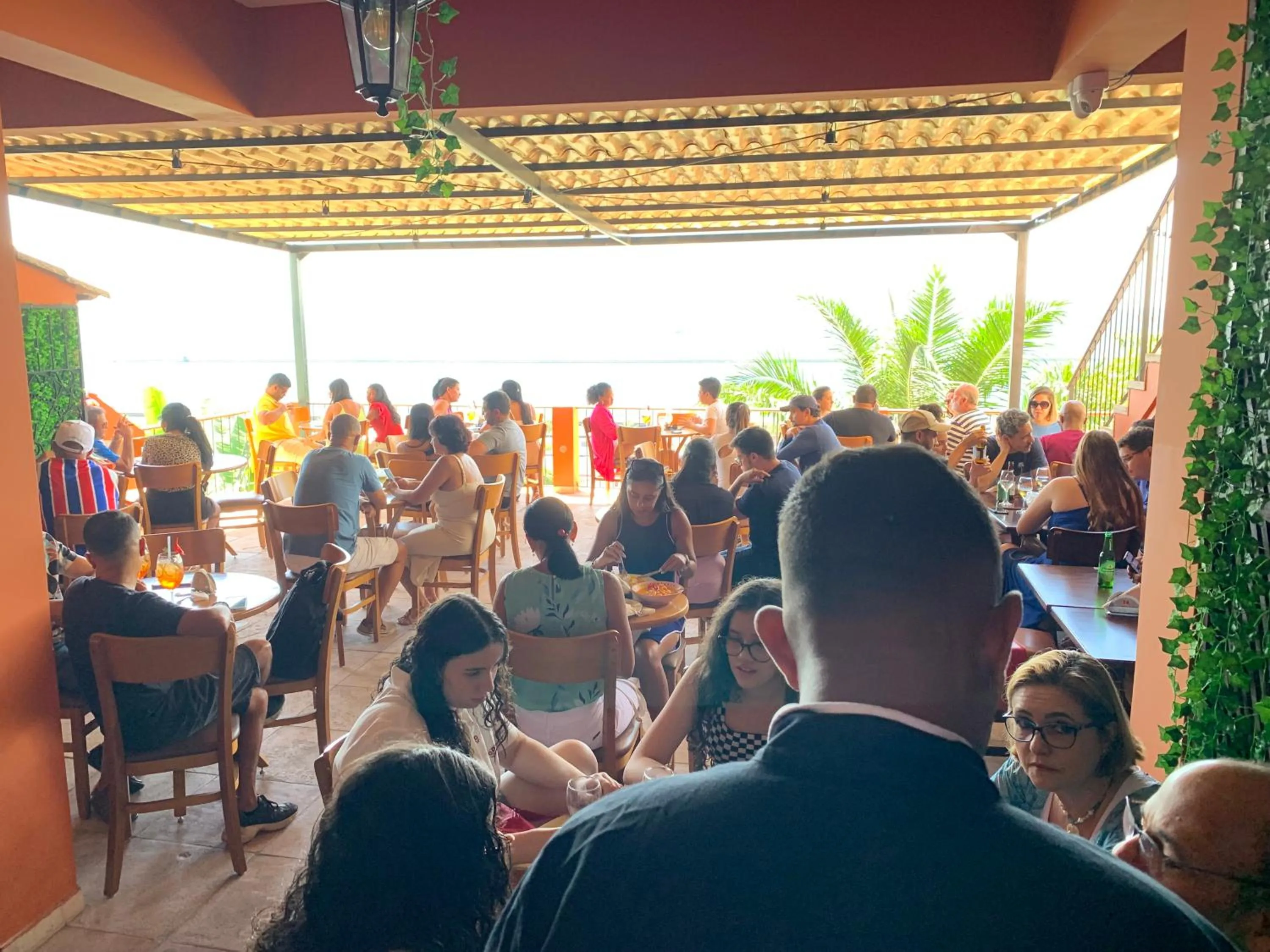 Restaurant/places to eat in Hotel Villa Salvador