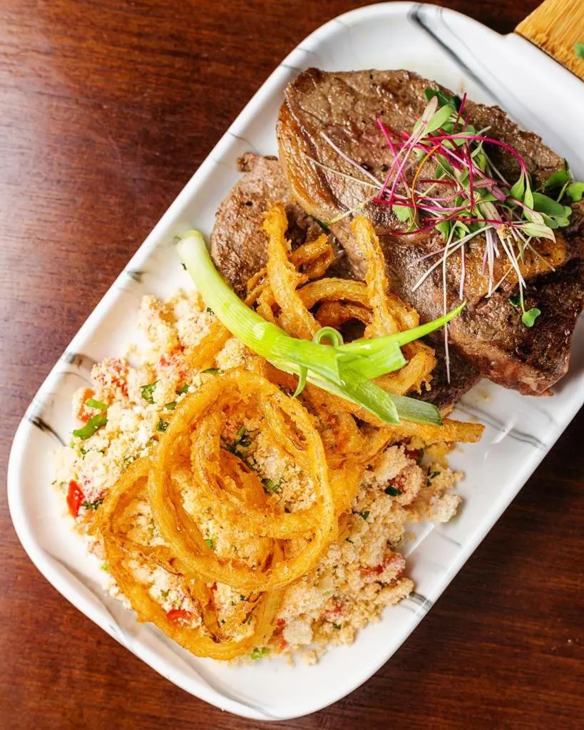 Restaurant/places to eat in Hotel Villa Salvador