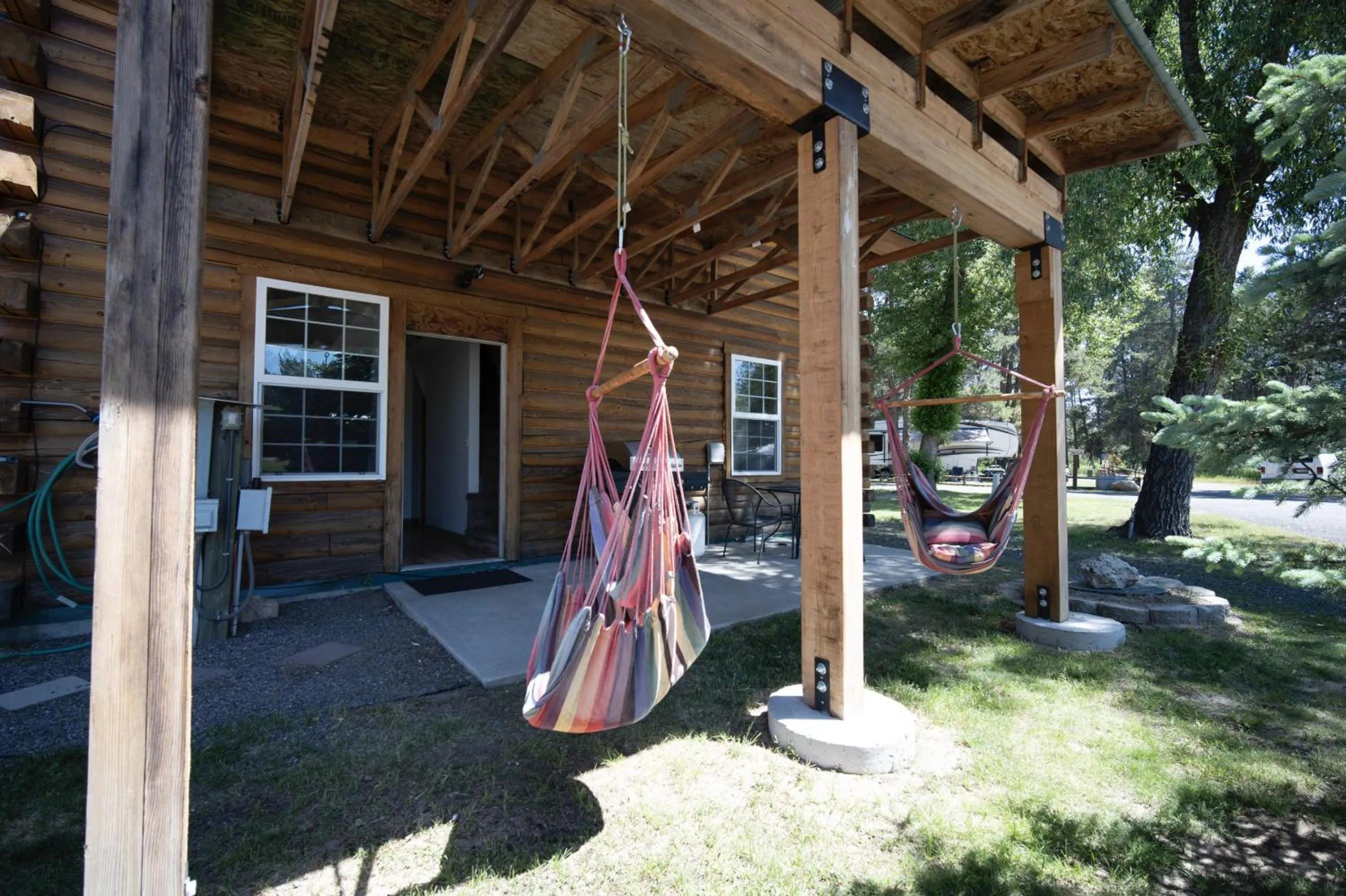 Patio in Alpine Lodge Hotel