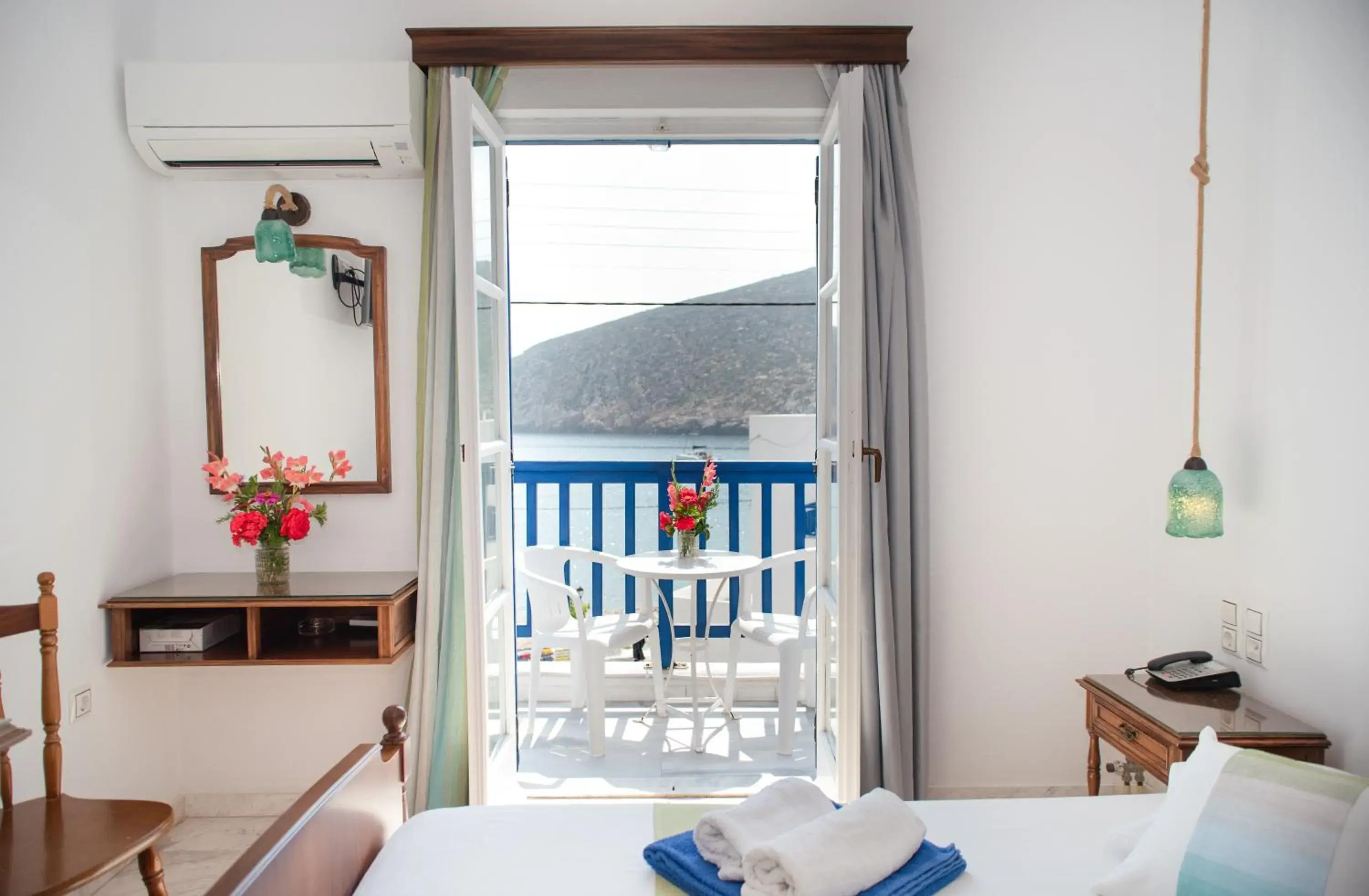 Double or Twin Room with Sea View in Adonis Hotel Naxos Double or Twin Room with Sea View in Adonis Hotel Naxos