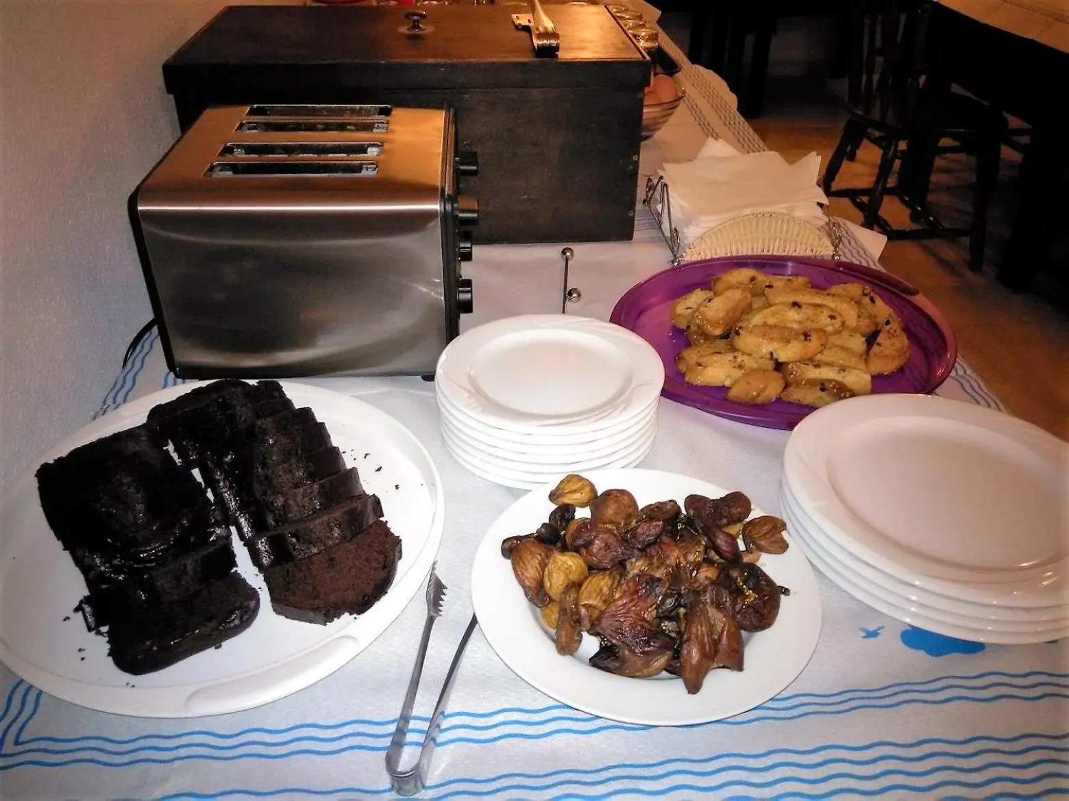 Food and drinks in Adonis Hotel Naxos