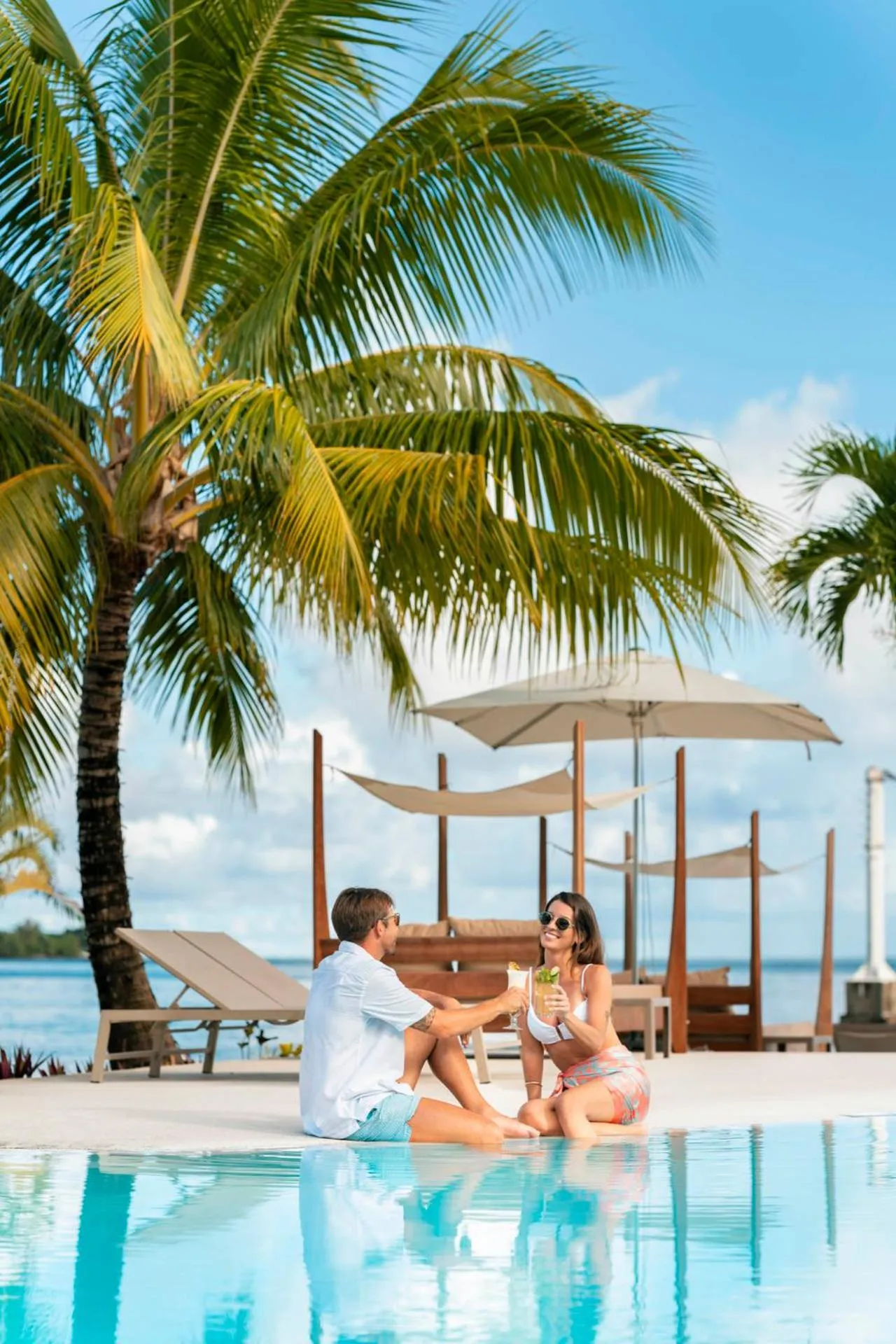 Swimming pool in Cook's Bay Hotel & Suites