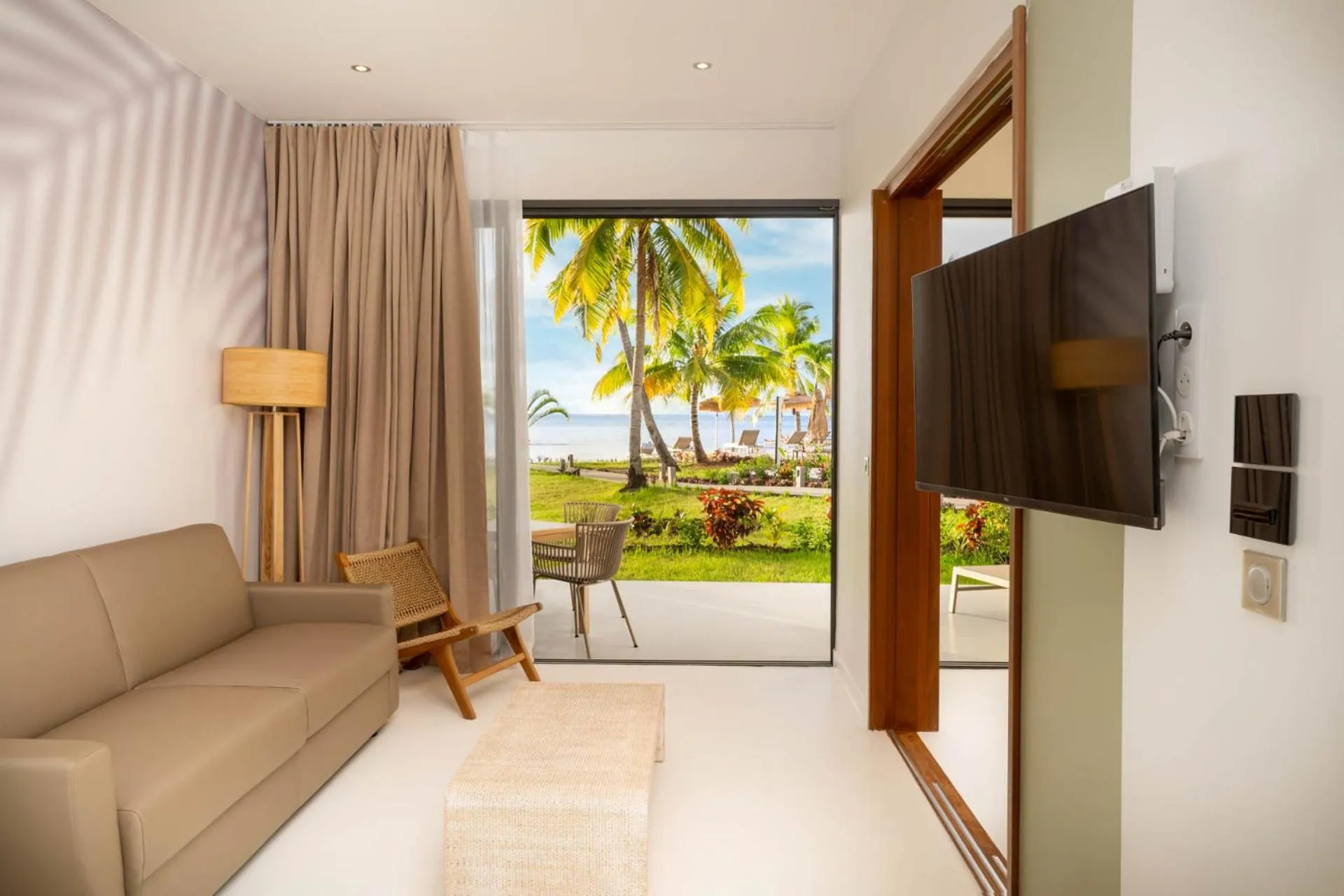 Garden view in Cook's Bay Hotel & Suites