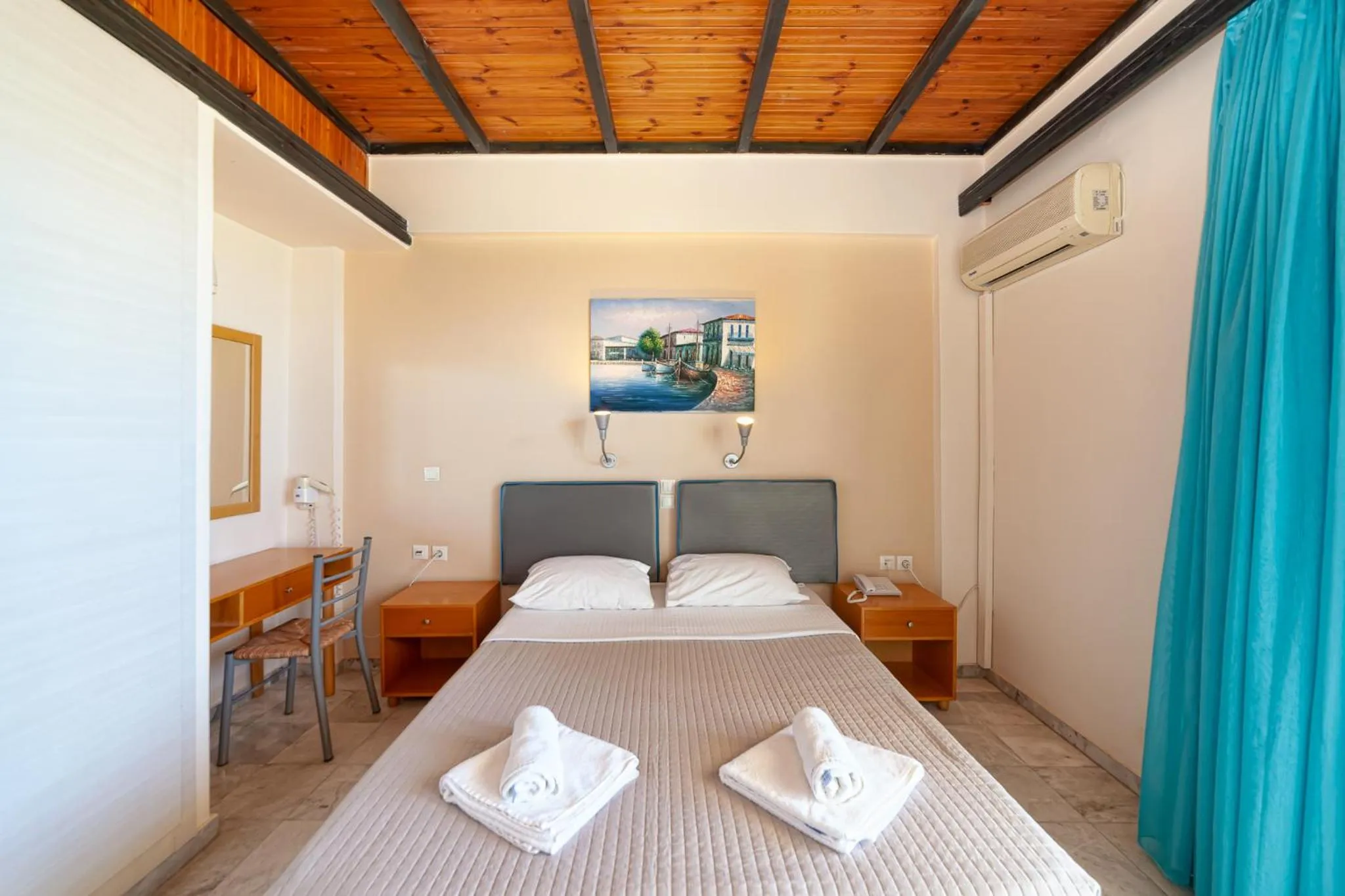 Bed in Olympic Suites