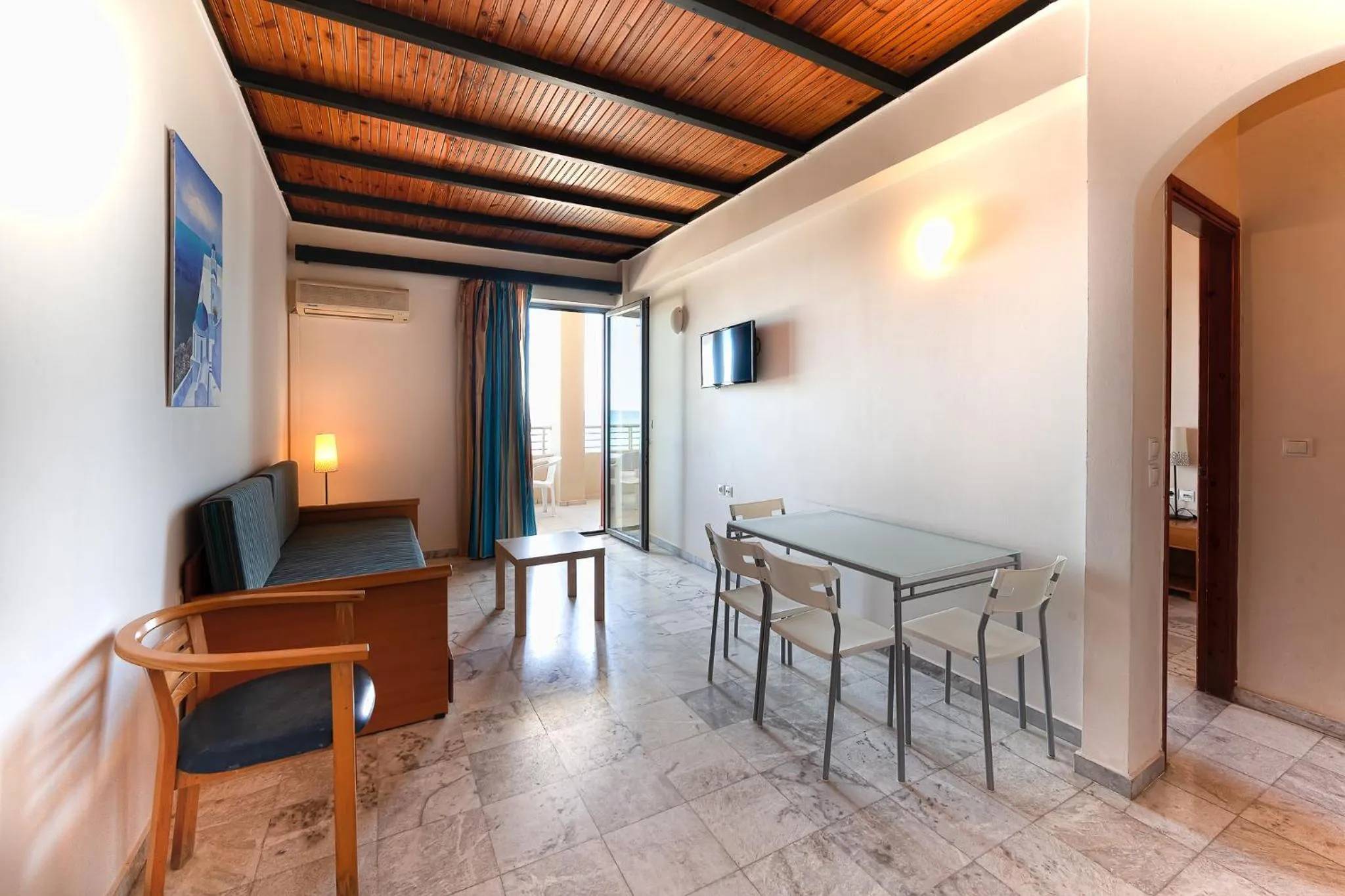 TV and multimedia in Olympic Suites