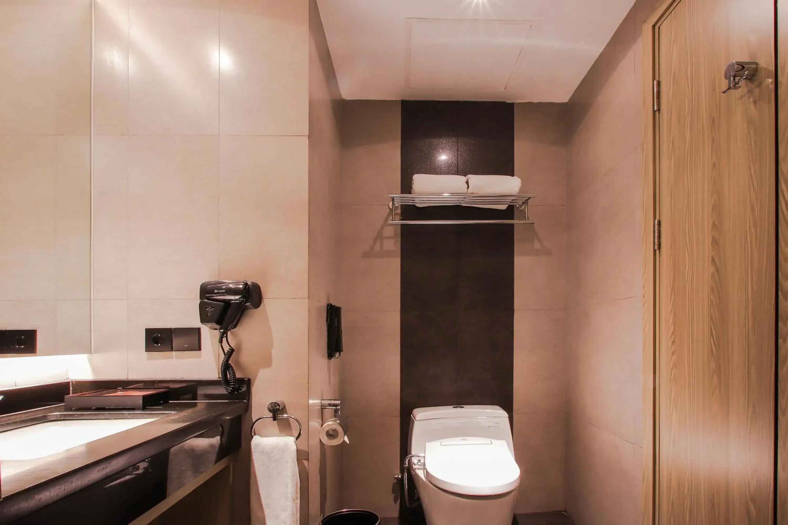 Superior Twin Room in FUGO Hotel Banjarmasin Superior Twin Room in FUGO Hotel Banjarmasin