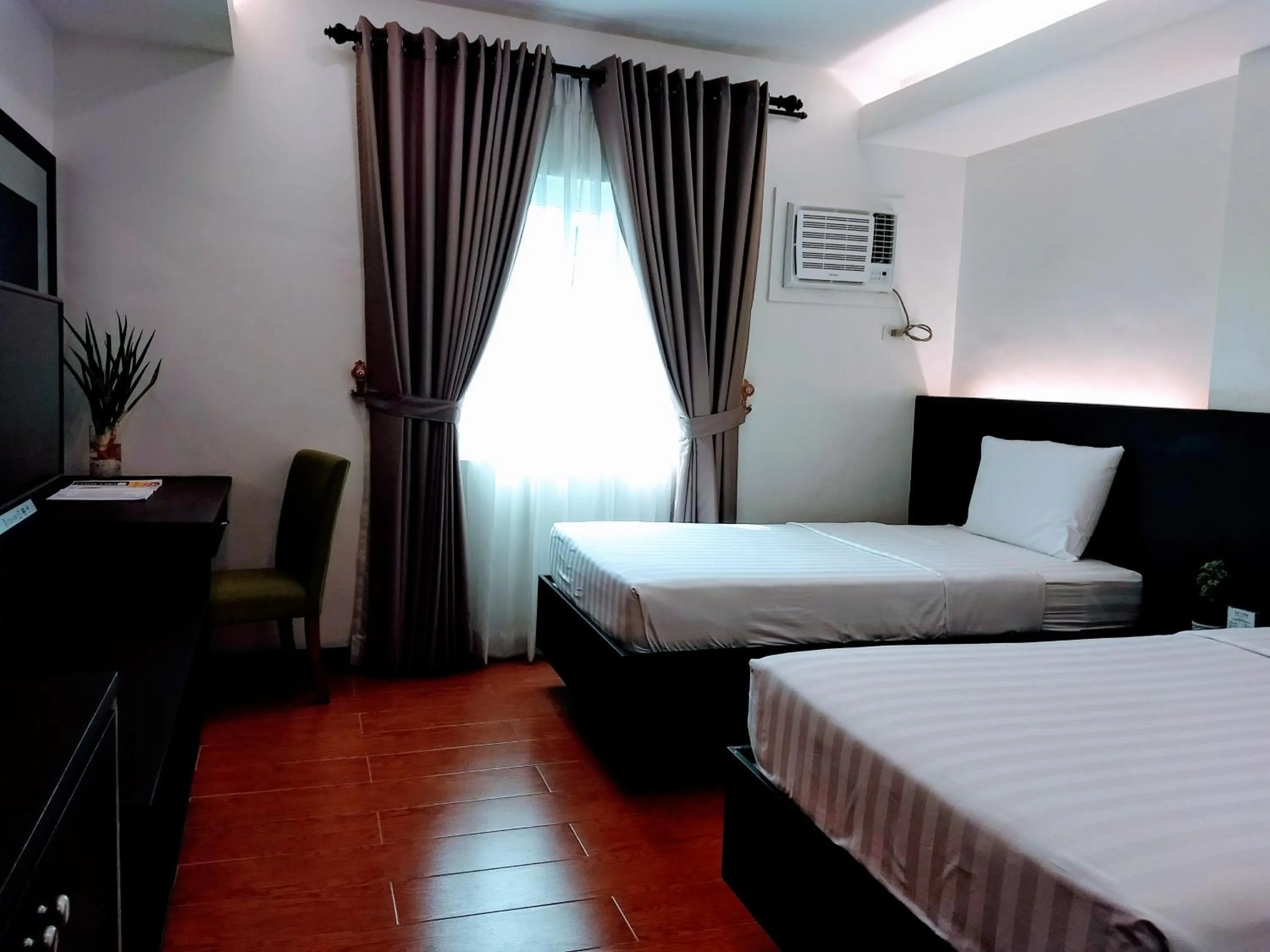 Bed in TOP STAR HOTEL OTON