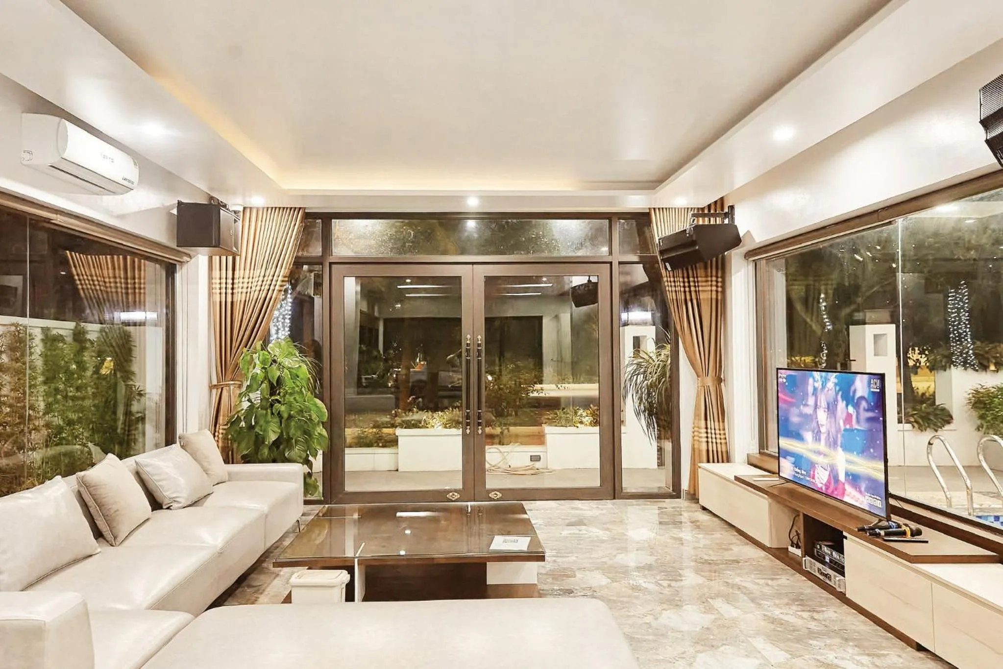 Communal lounge/ TV room in Villa FLC Sầm Sơn , Căn Vip FLC