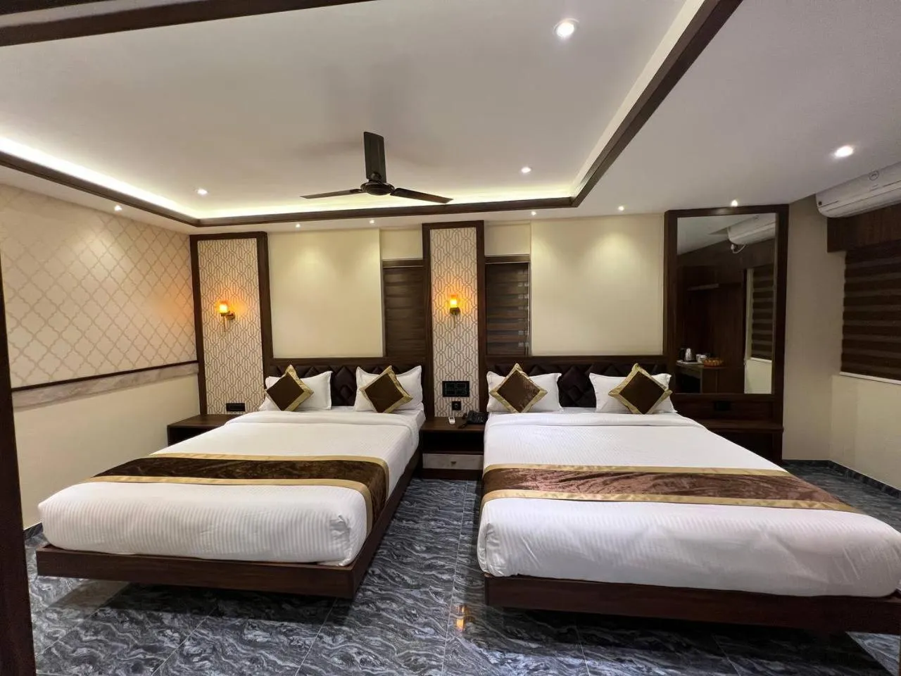 Bedroom, Bed in Hotel Mangalore Stay INN