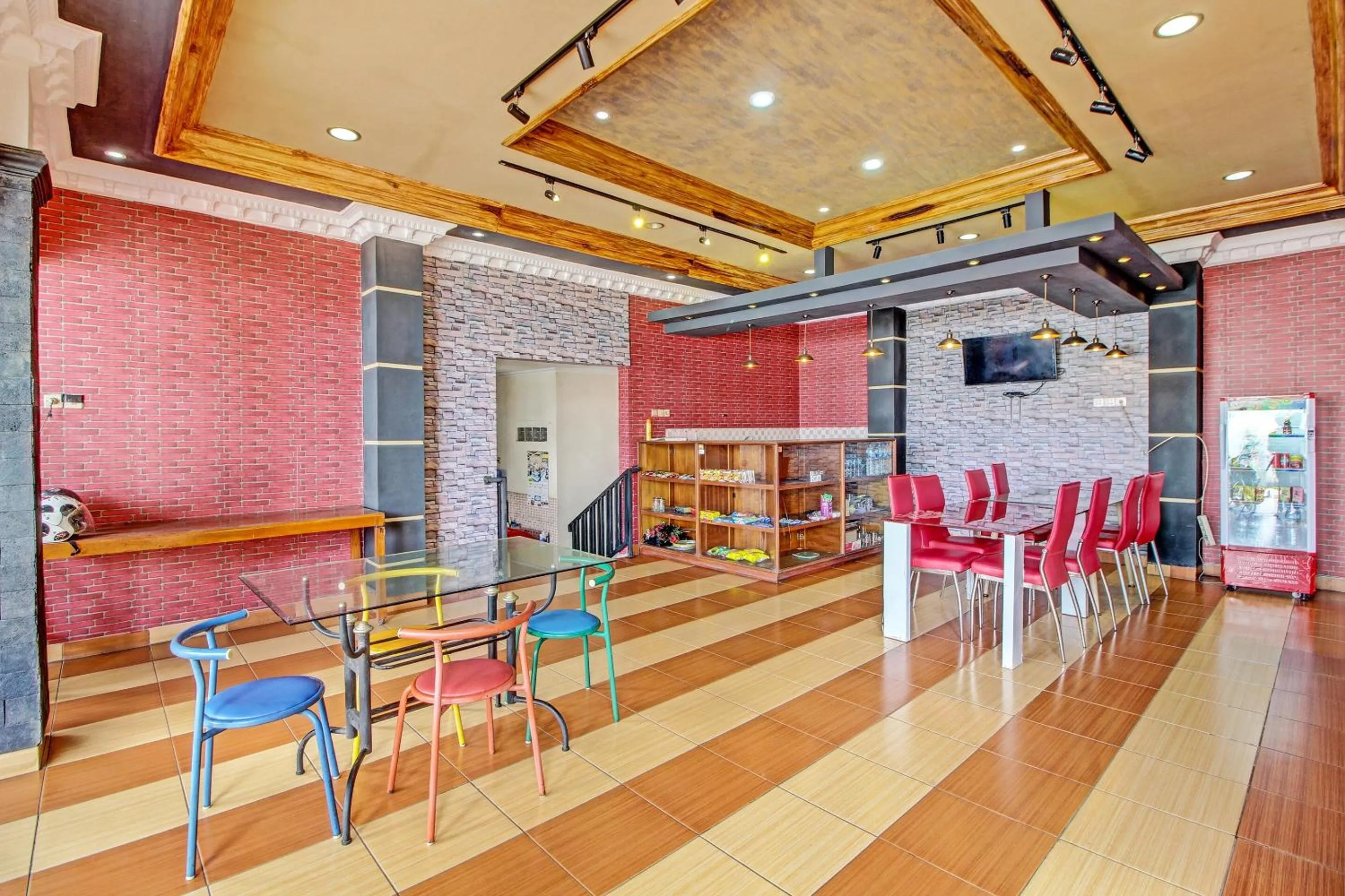 Restaurant/places to eat in Collection O 92242 Hotel Tanjung Emas