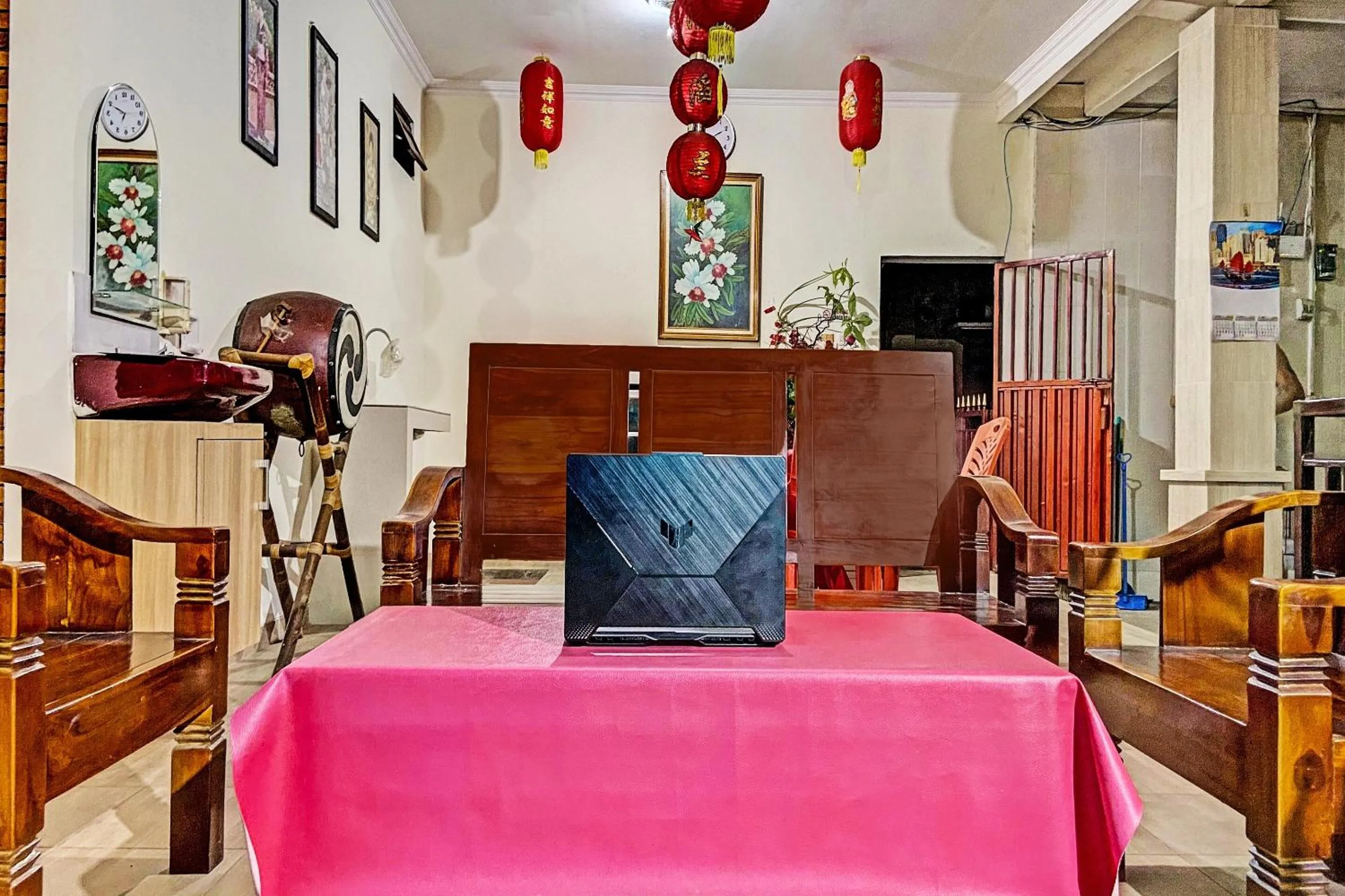 Lobby or reception in Hotel O Mariko's House