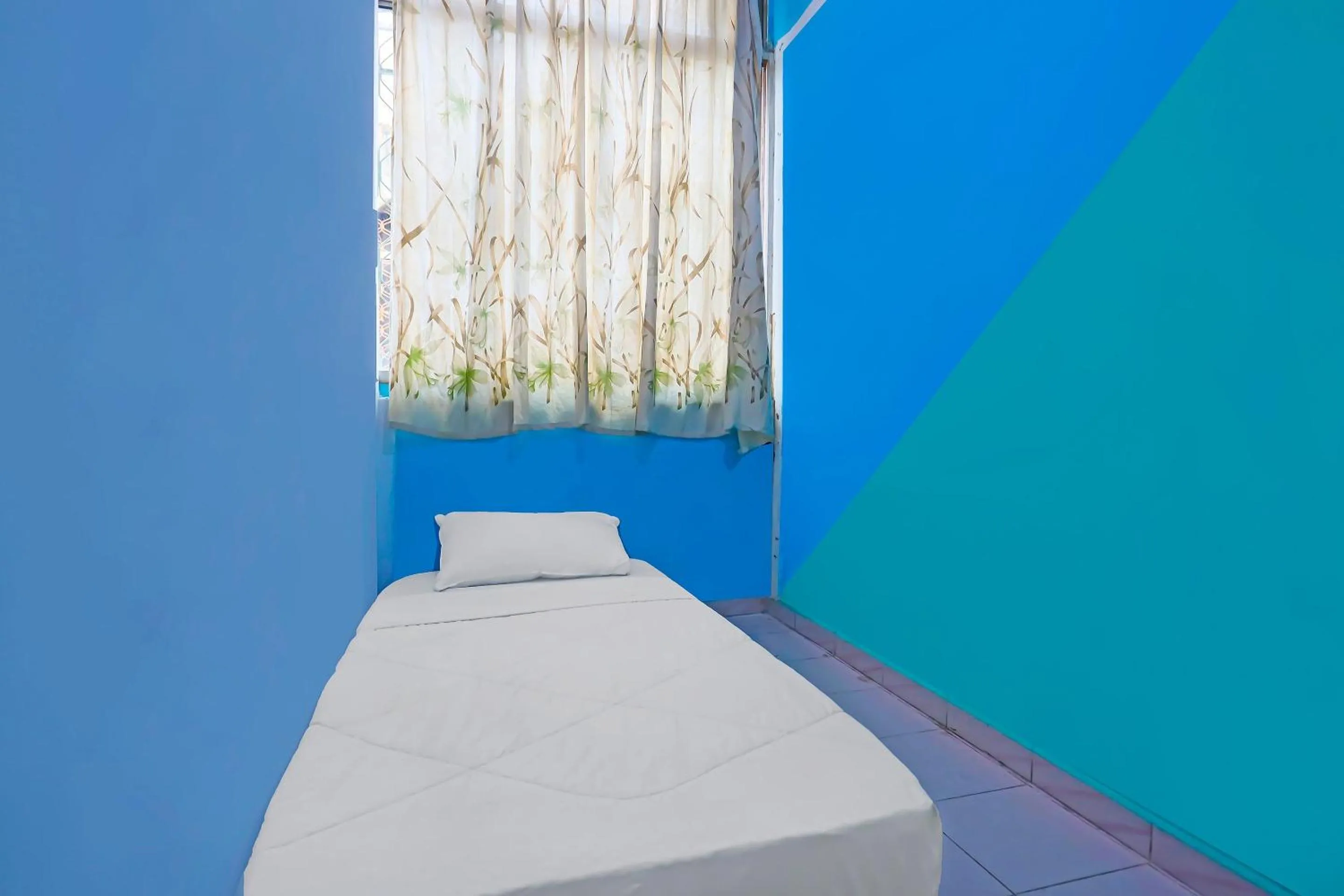 Bedroom, Bed in Hotel O Kurnia ShangrilaNearNagoya Hill Shopping Mall