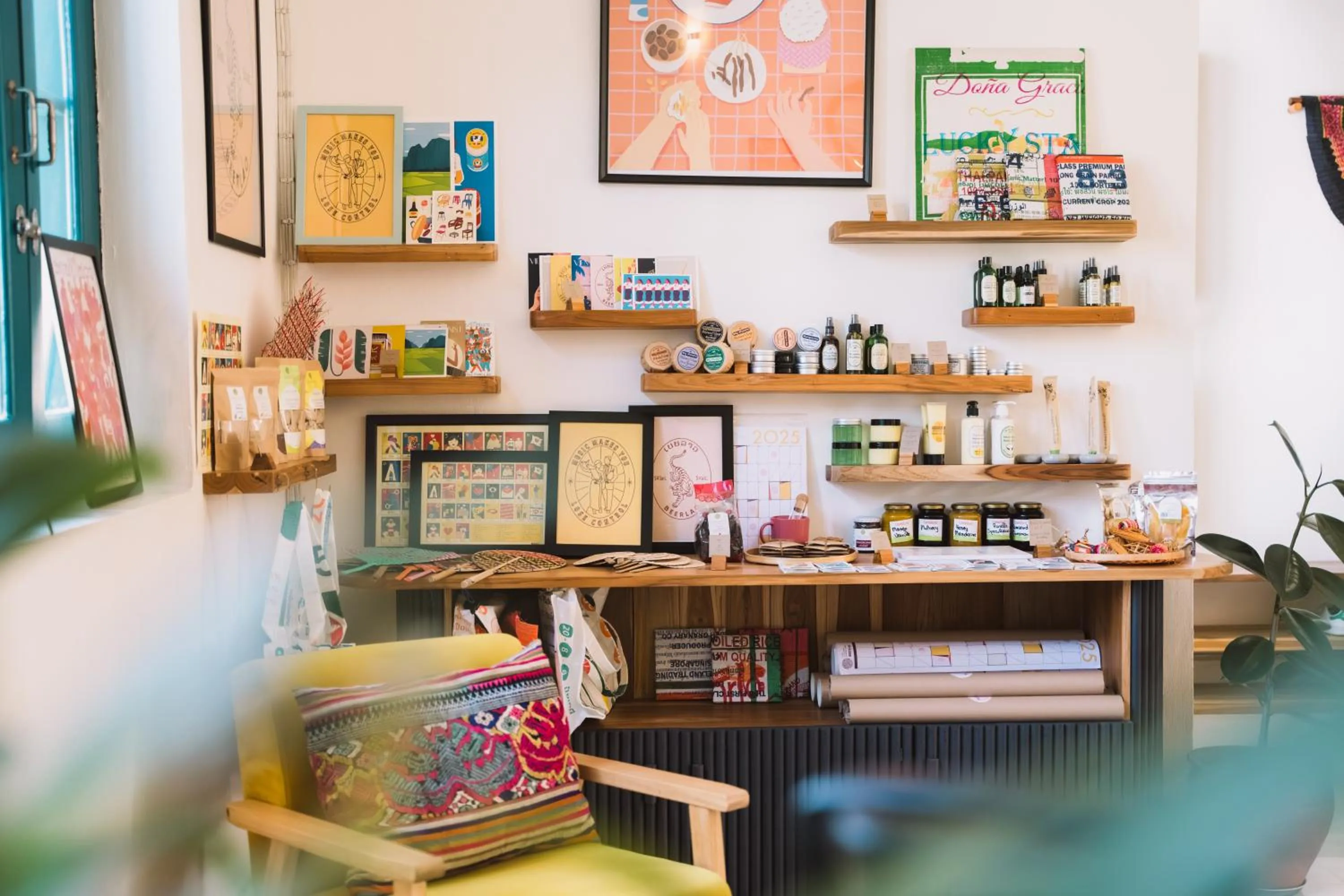 Shopping Area in Baan Pila