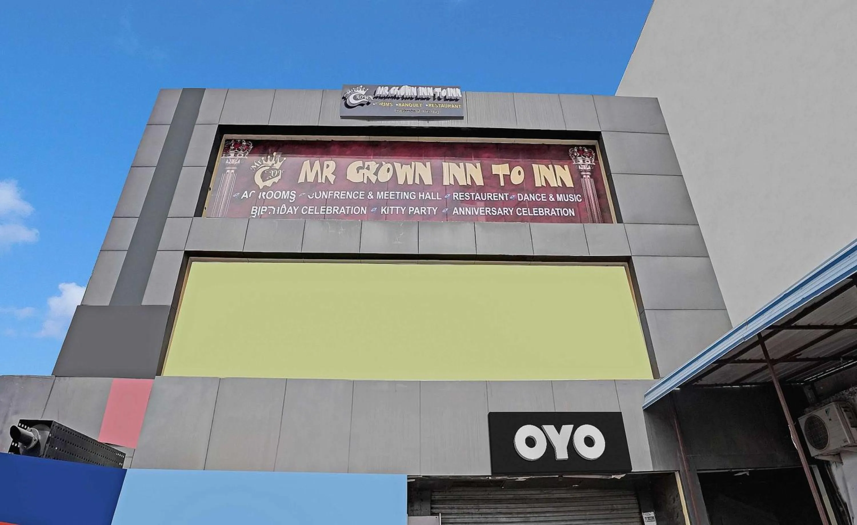 Facade/entrance in Hotel O Mr Crown Inn To Inn