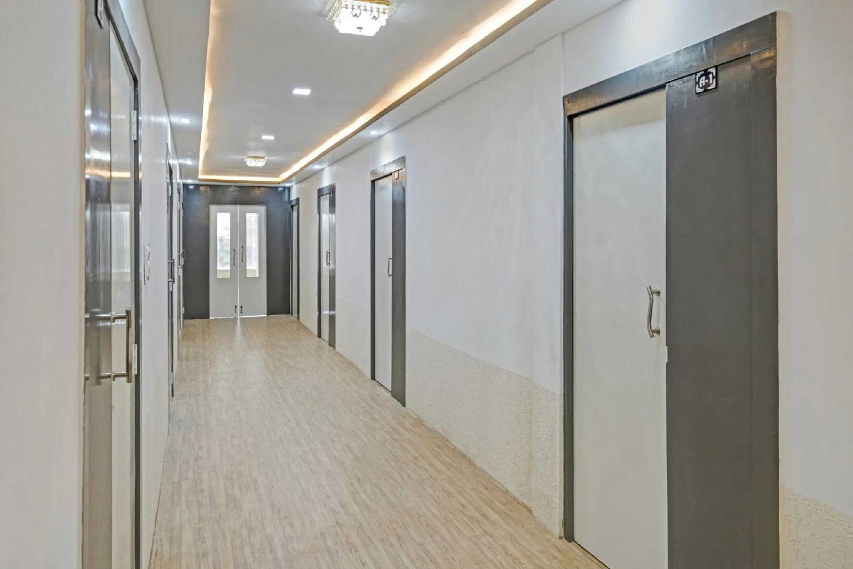 Lobby or reception in Hotel O Mr Crown Inn To Inn