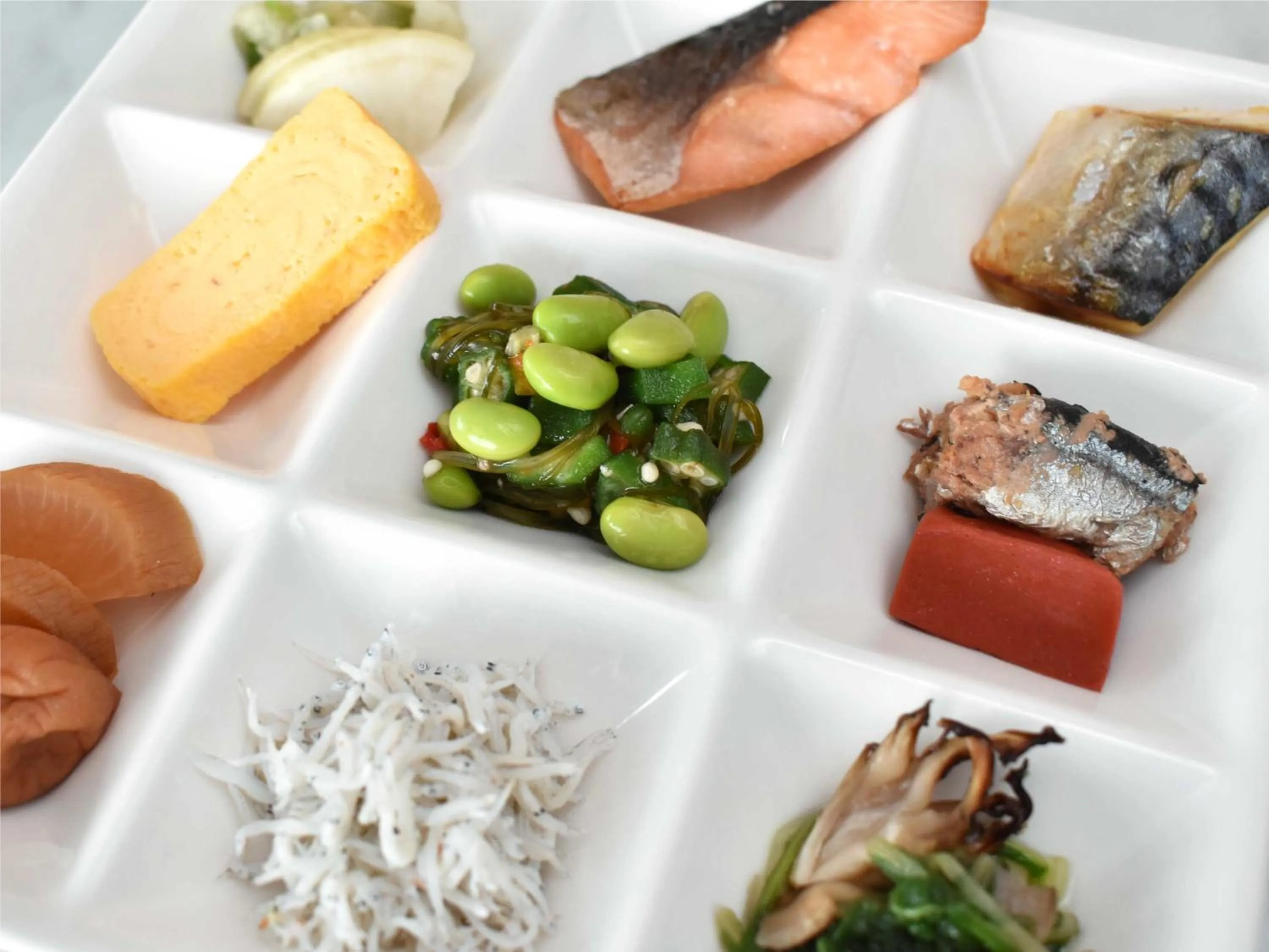 Restaurant/places to eat in Odysis Suites Osaka Airport Hotel