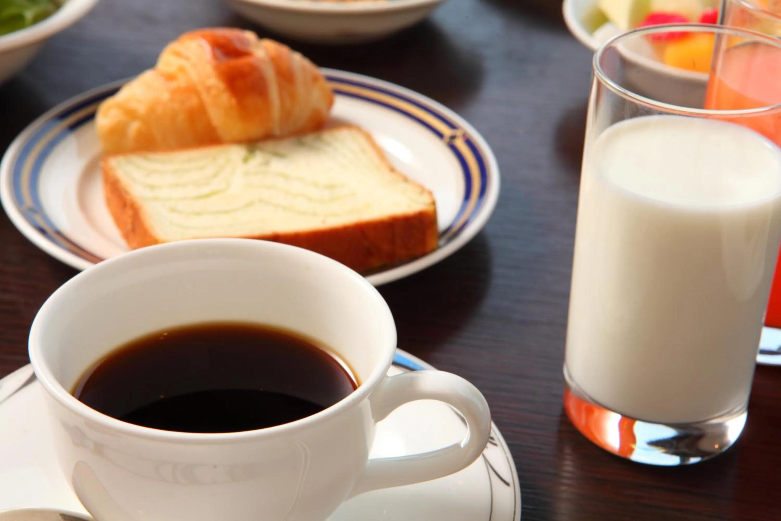 Restaurant/places to eat in Odysis Suites Osaka Airport Hotel