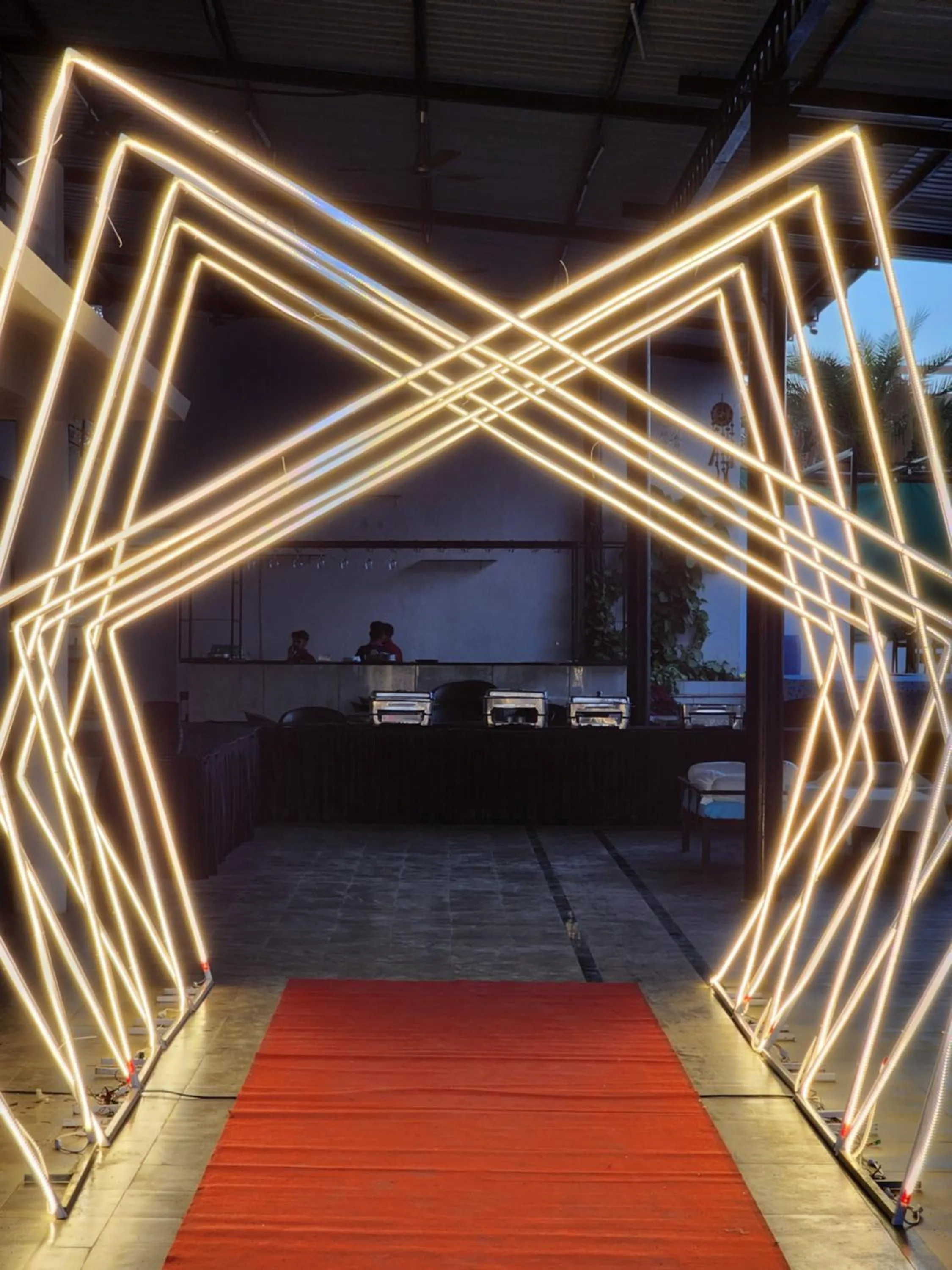 Restaurant/places to eat in VITS Daman Devka Beach